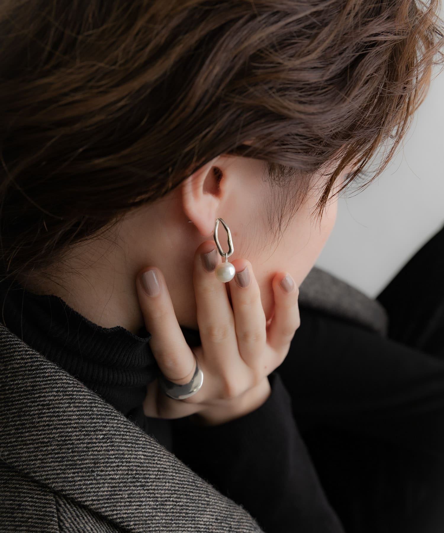 SMELLY so’　pearl drop pierce SLV -