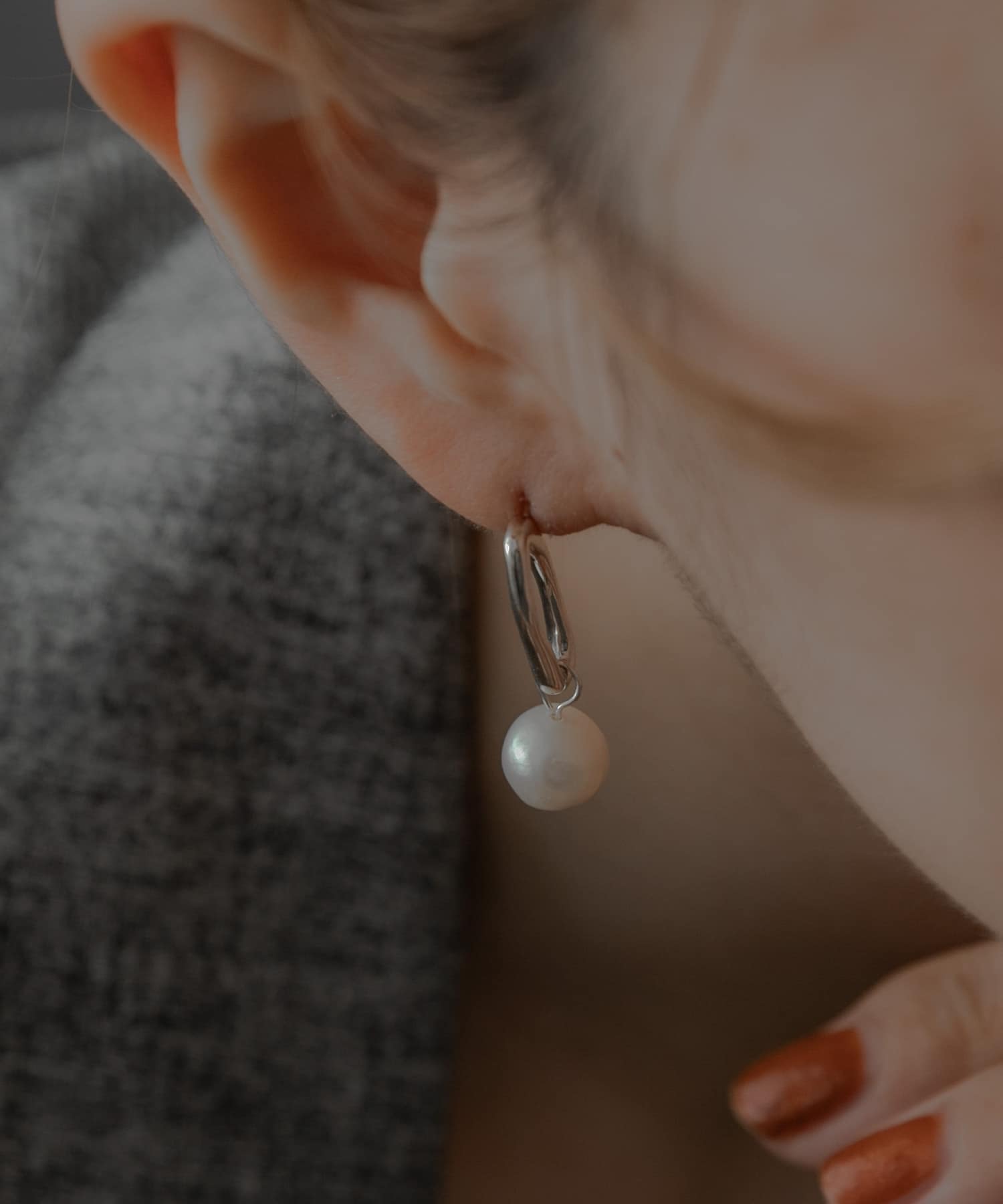 SMELLY so’　pearl drop pierce SLV -