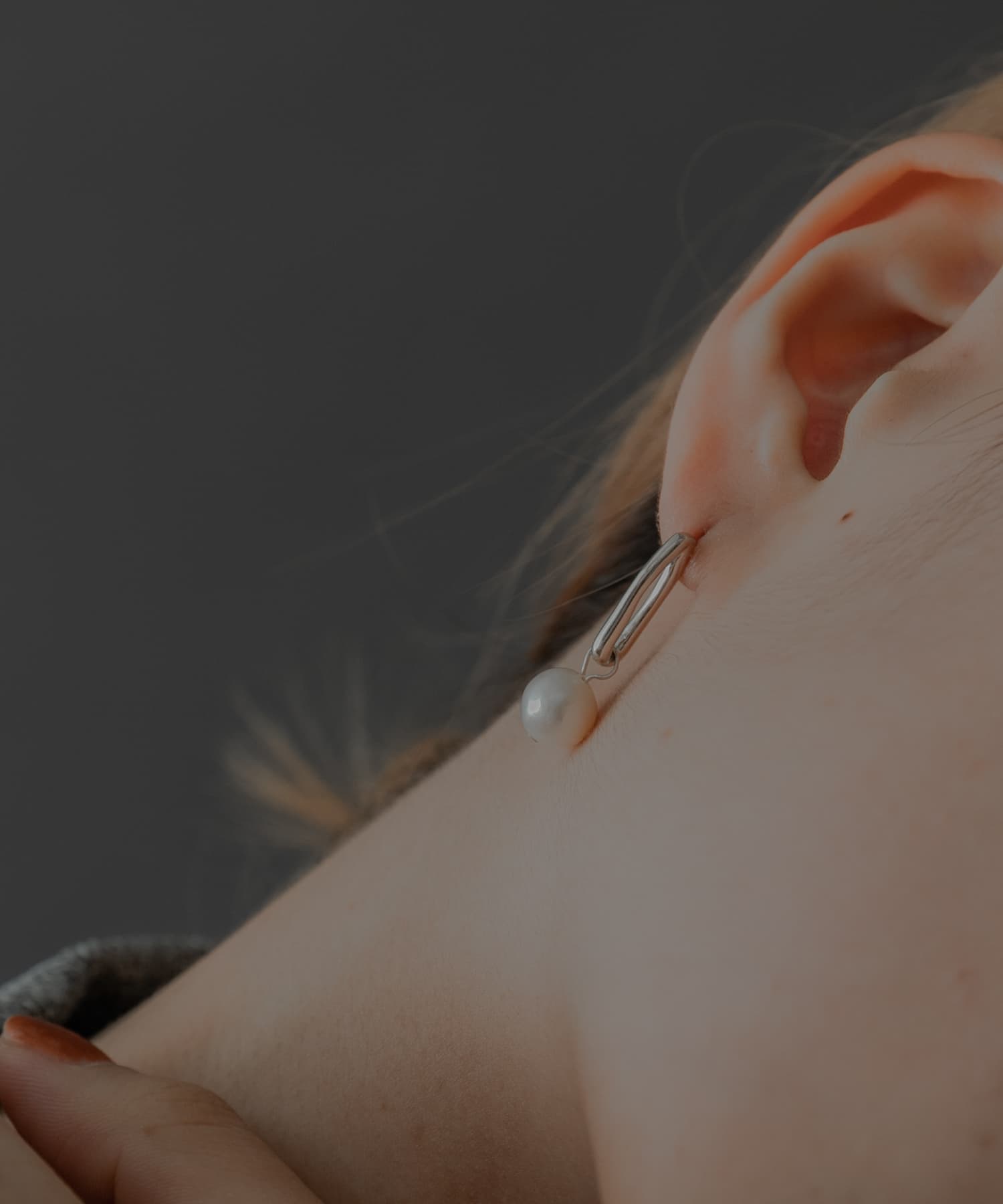 SMELLY so’　pearl drop pierce SLV -