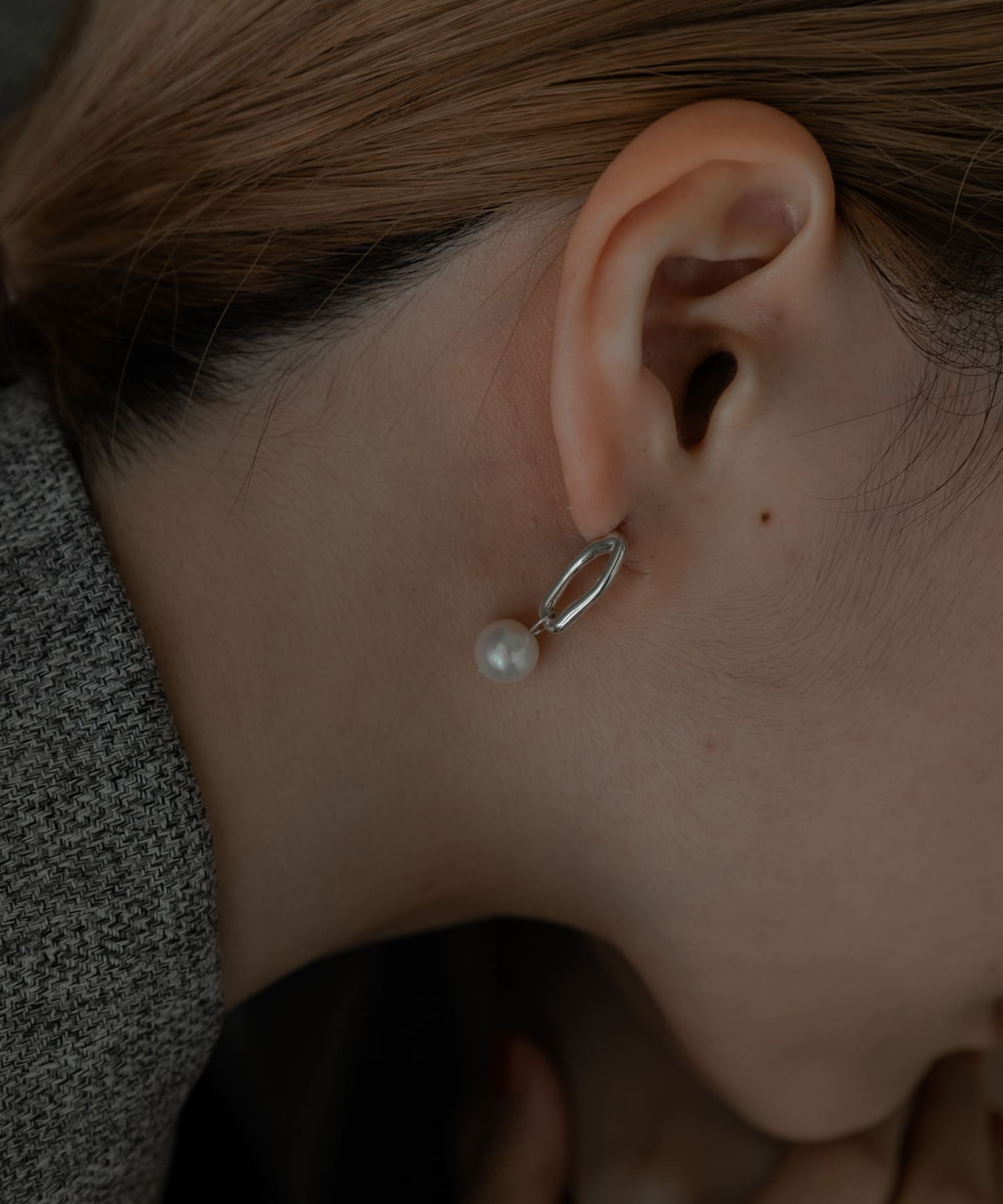 SMELLY so’　pearl drop pierce SLV -