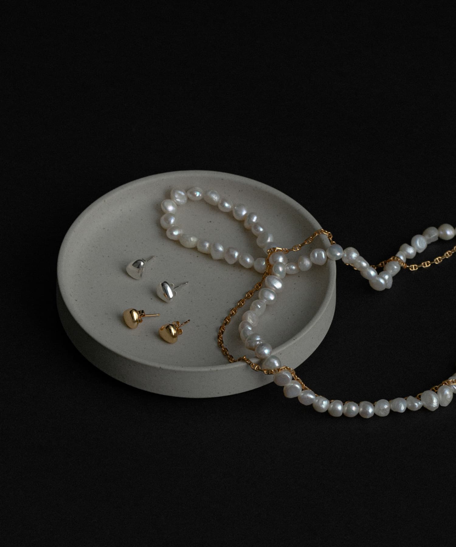 SMELLY so’　grain pierce GLD -