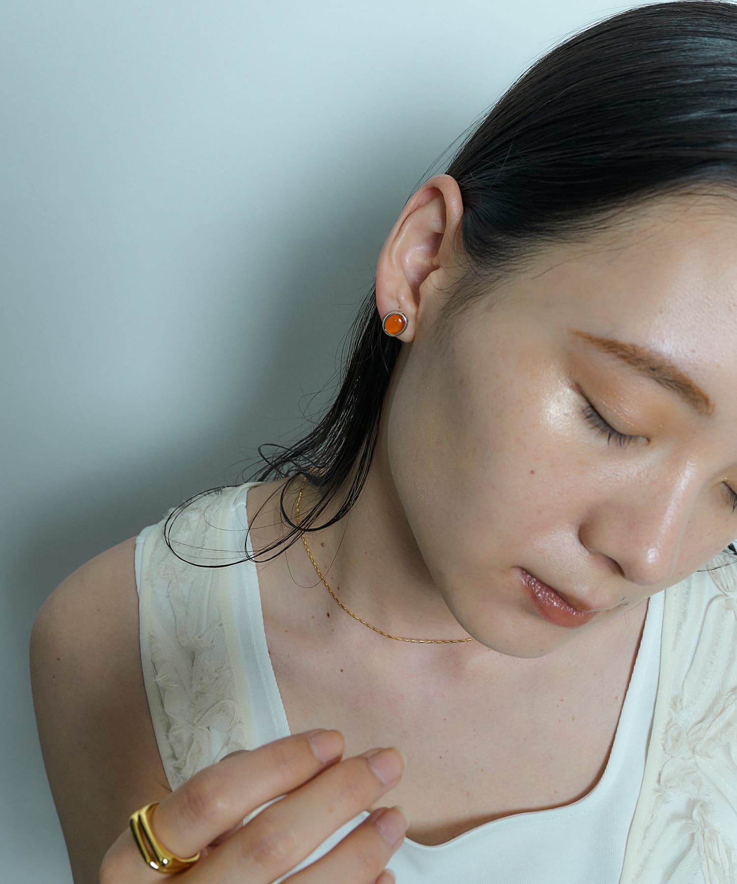 SMELLY so’　carnelian oval earring SL/RE -