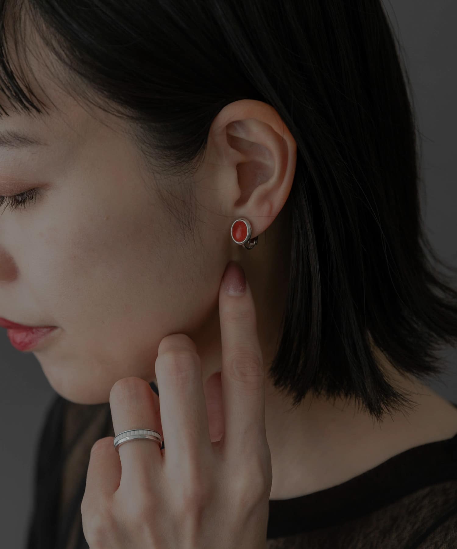 SMELLY so’　carnelian oval earring SL/RE -