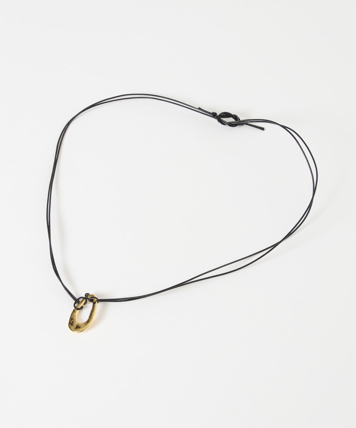 SMELLY so’　oval plate cord necklace GLD -
