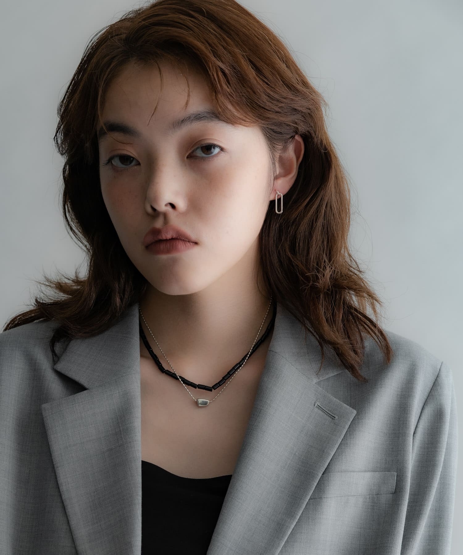 SMELLY so’　onyx mantel necklace BLK -