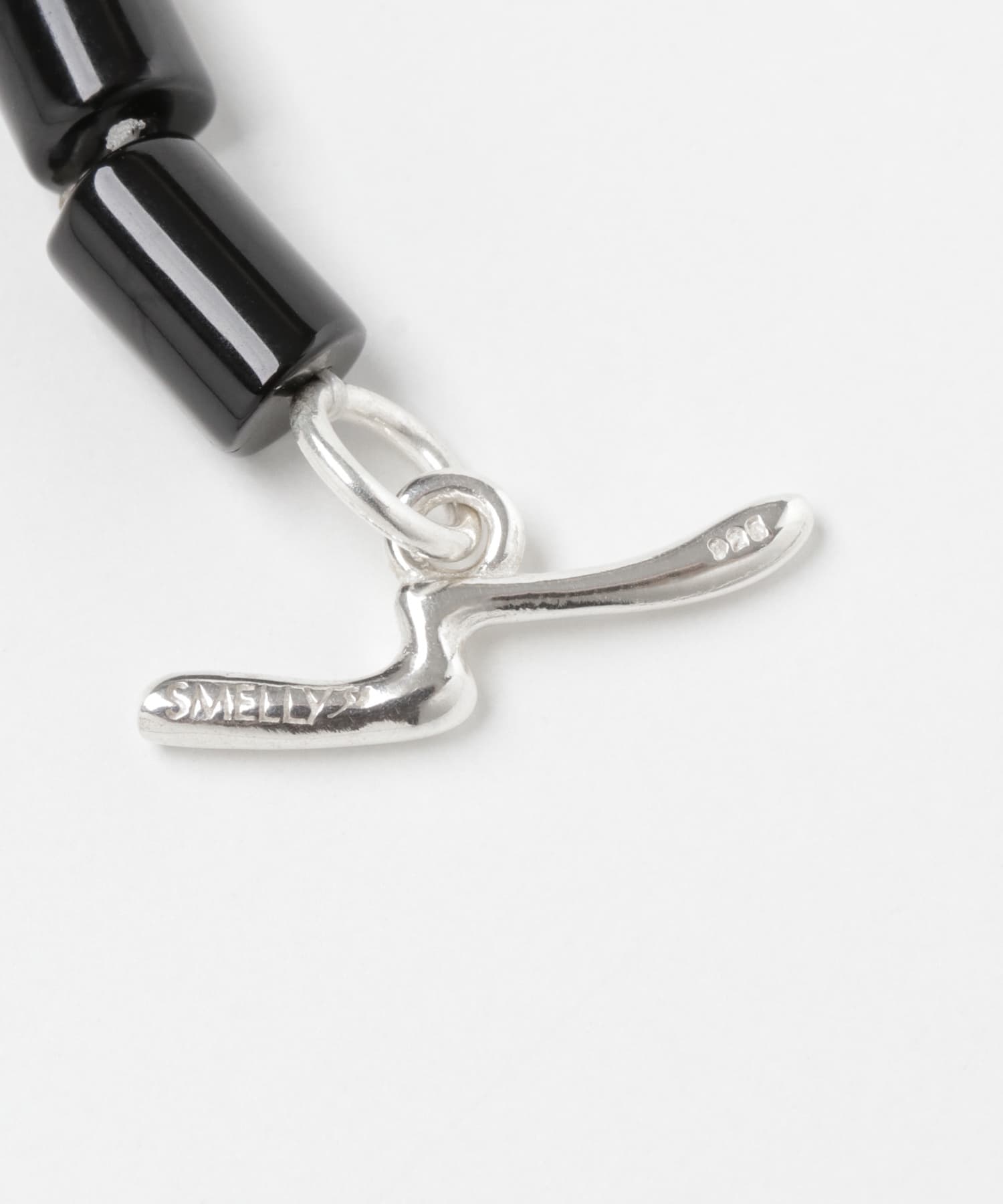 SMELLY so’　onyx mantel necklace BLK -