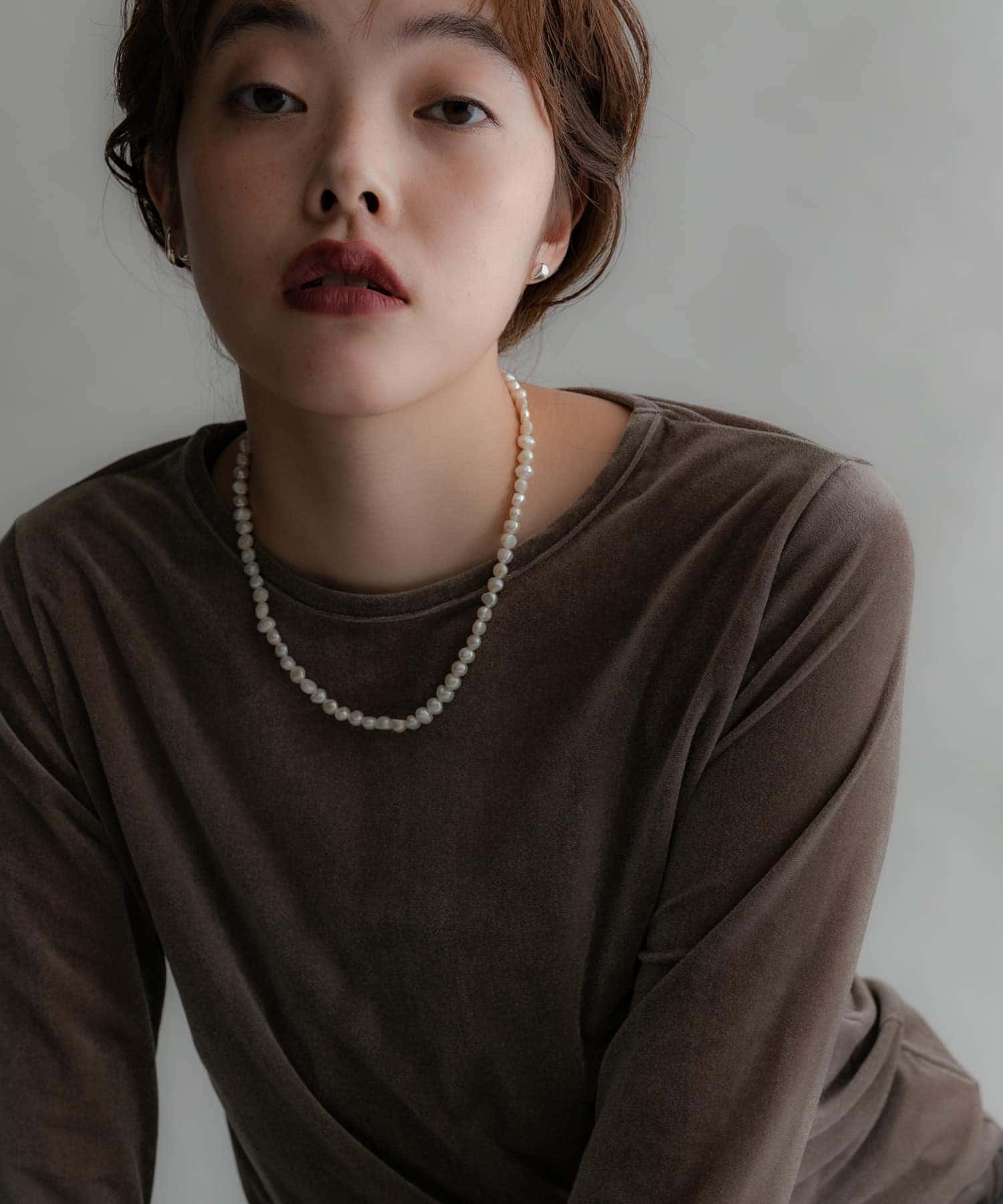 SMELLY so’　pearl hook necklace IVO -