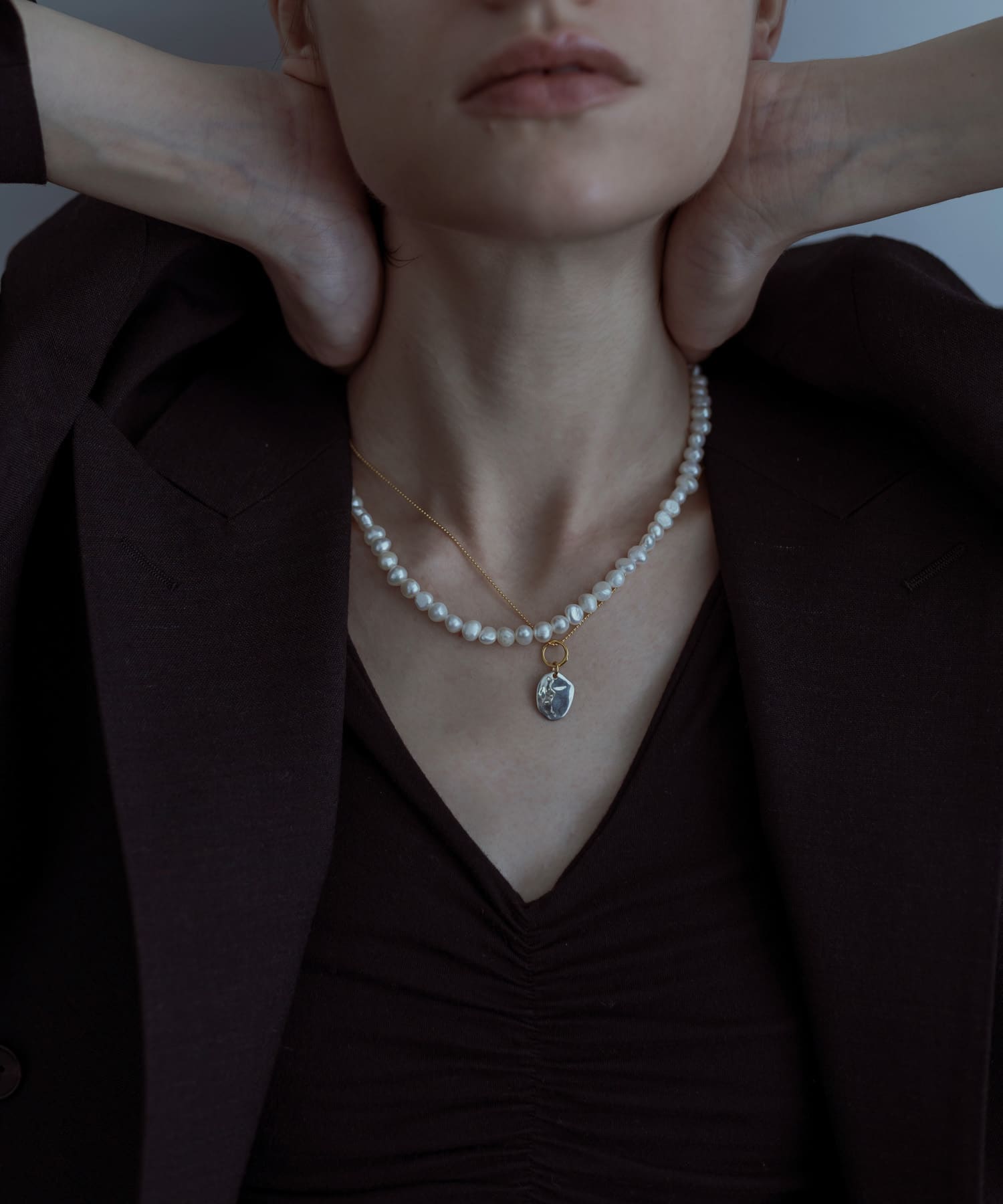 SMELLY so’　pearl hook necklace IVO -