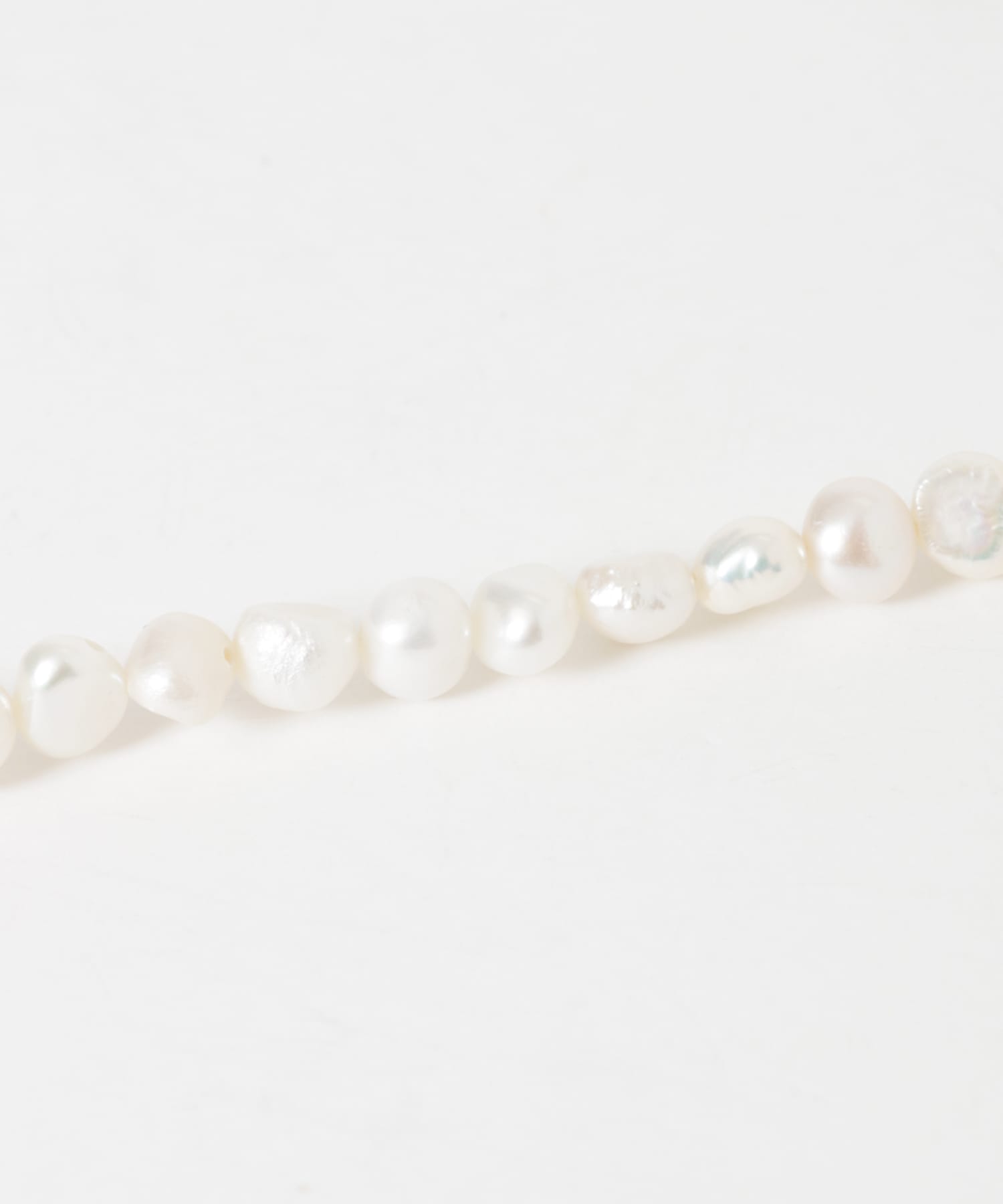 SMELLY so’　pearl hook necklace IVO -