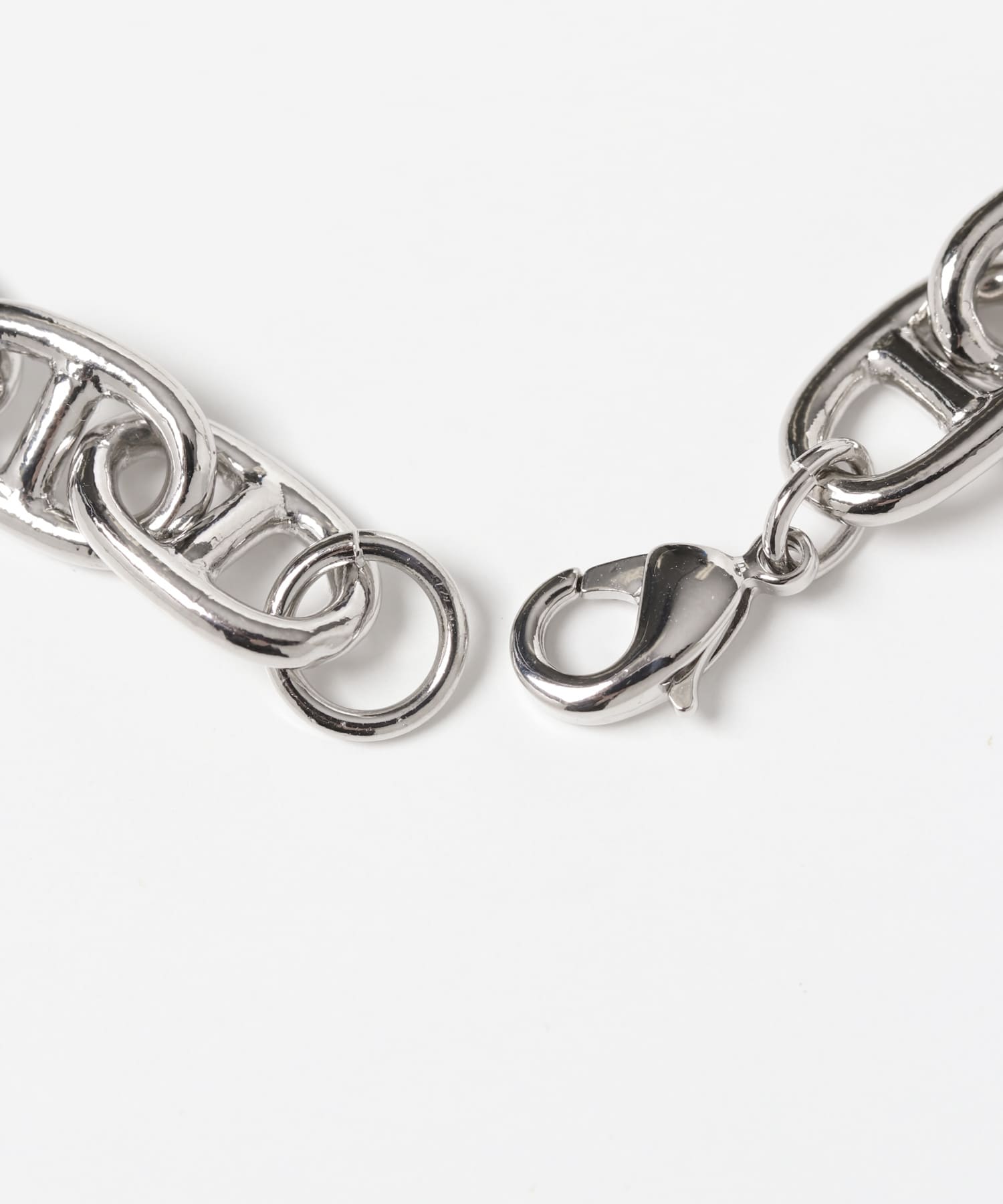 CHANEL チェーンバングル 希少】シャネル チェーンブレスレット マトラッセ ロゴプレート