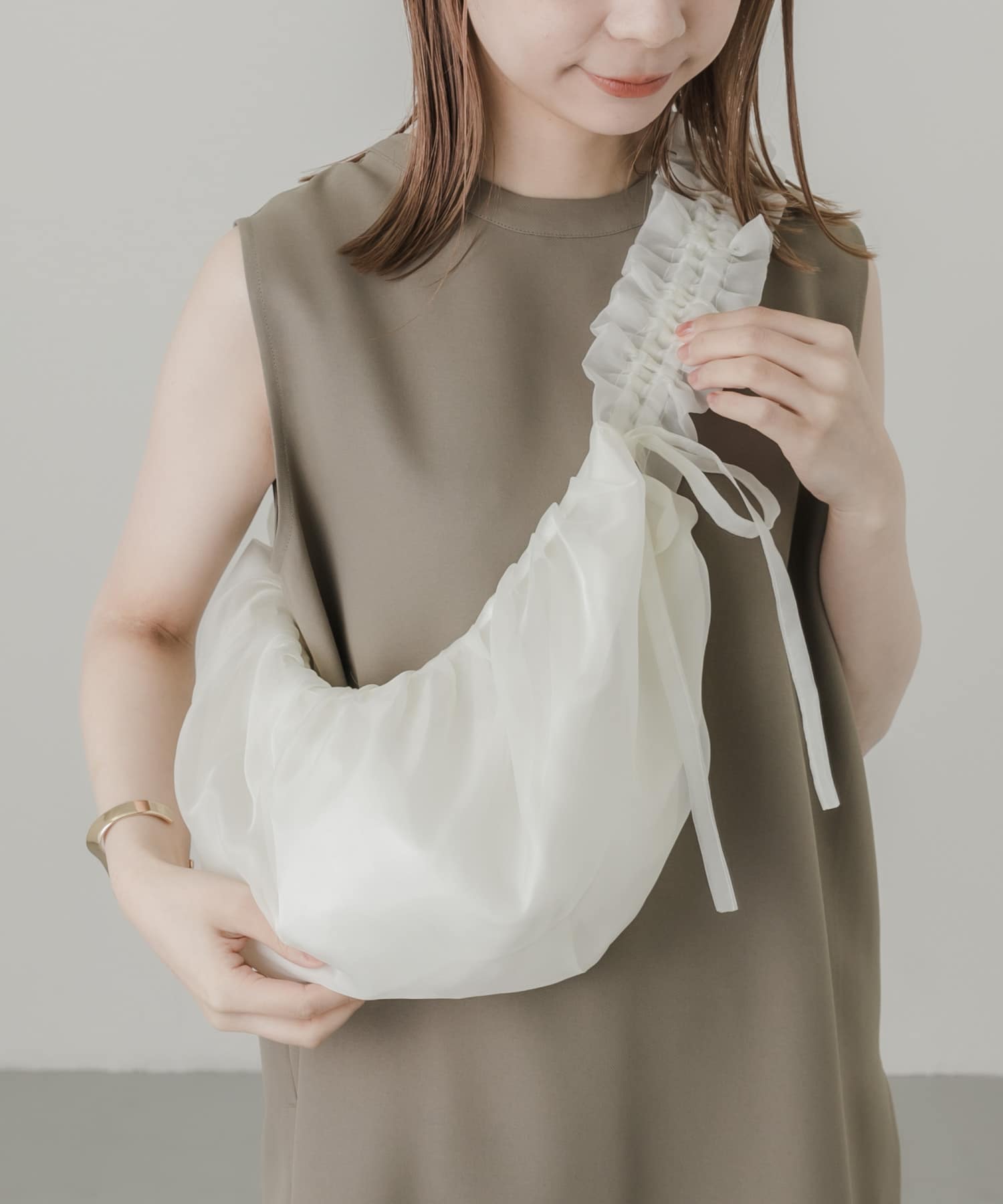 フリルギャザーリボンショルダーバッグ IVO -