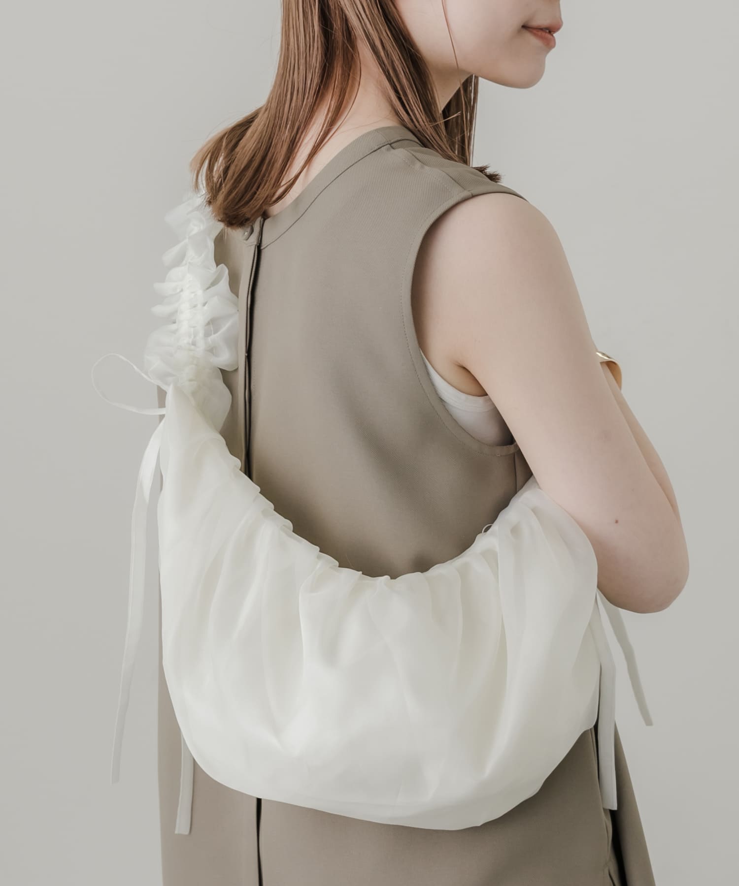 フリルギャザーリボンショルダーバッグ IVO -