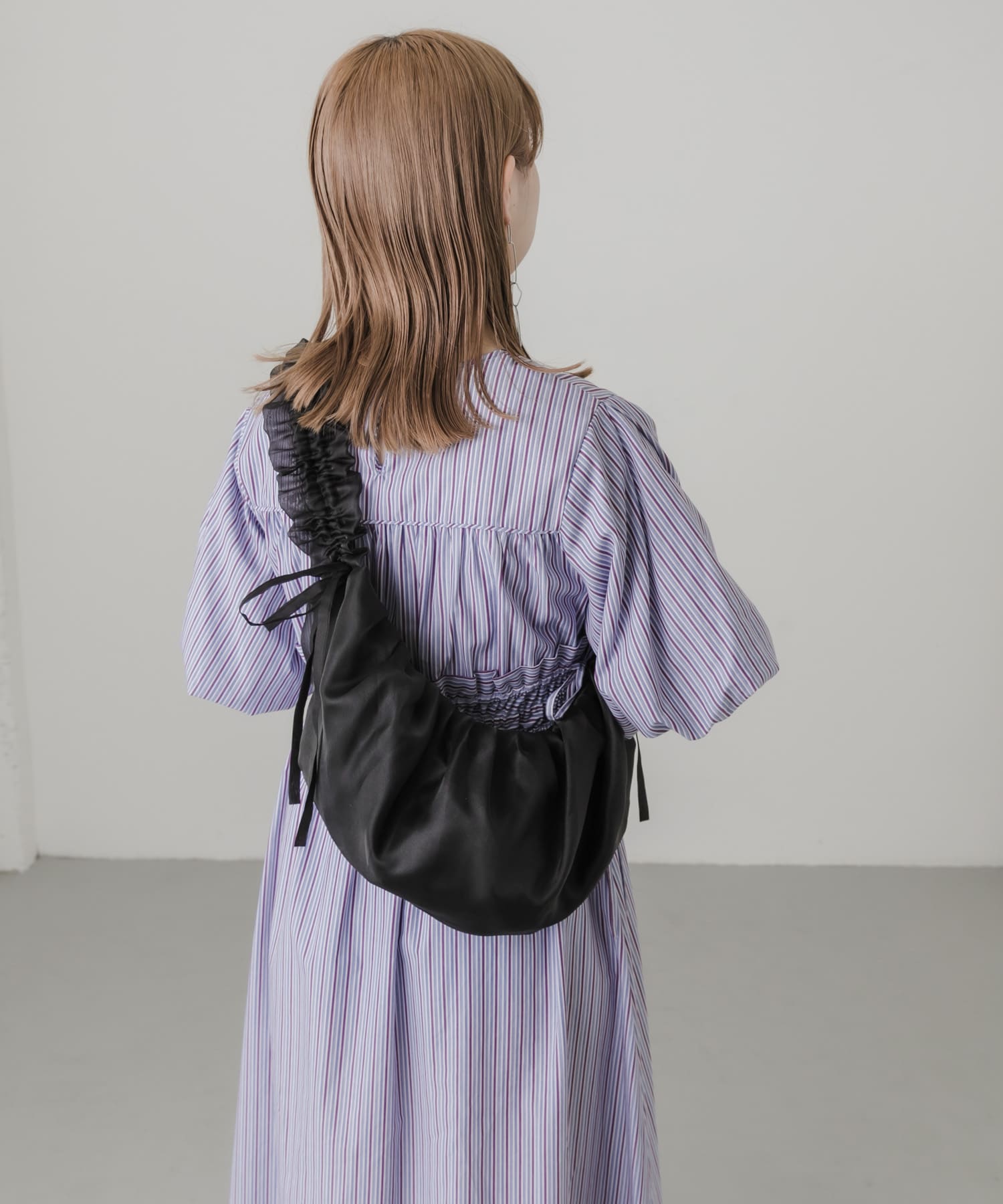 フリルギャザーリボンショルダーバッグ BLK -