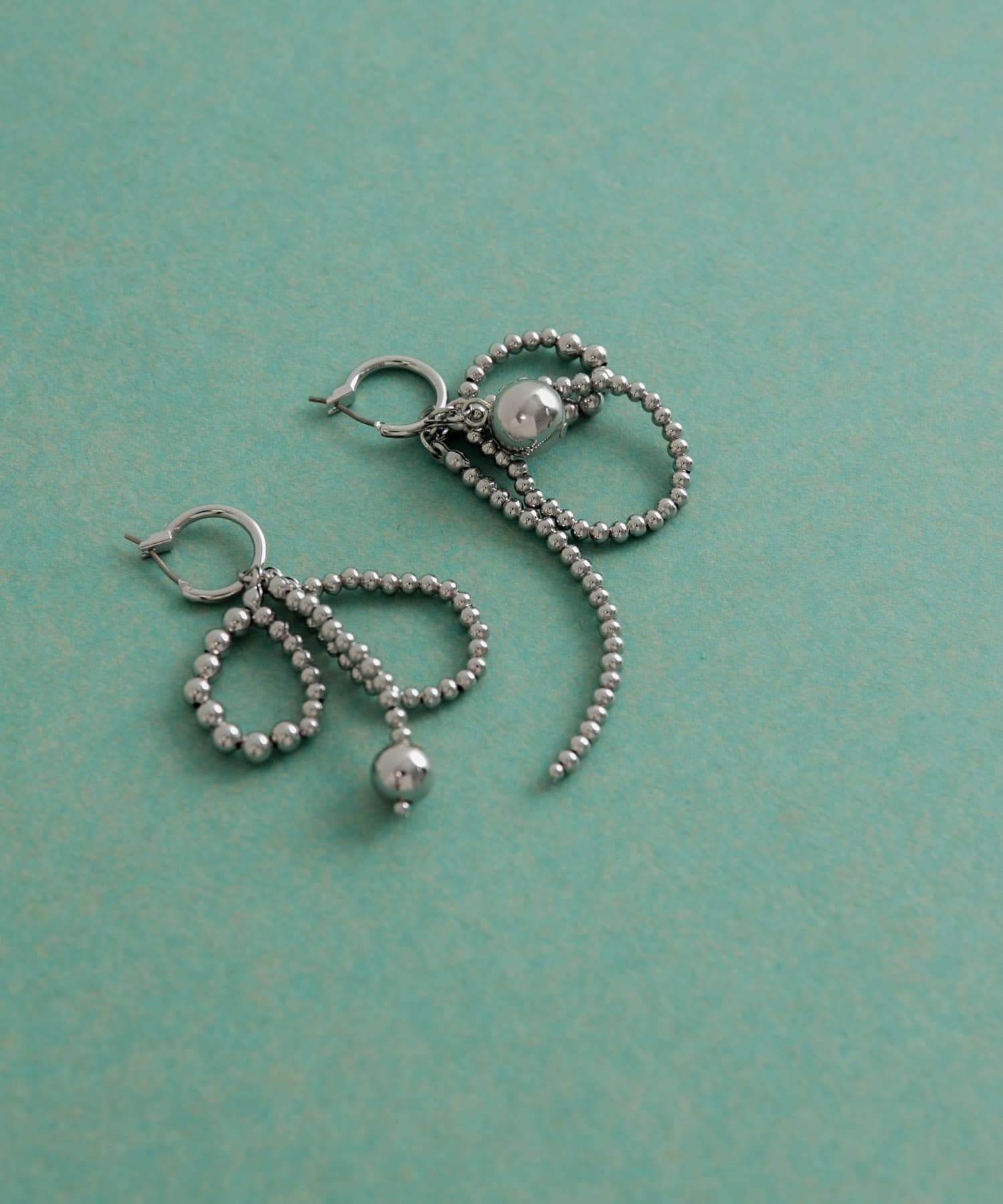 メタルボールアシメピアス SLV -