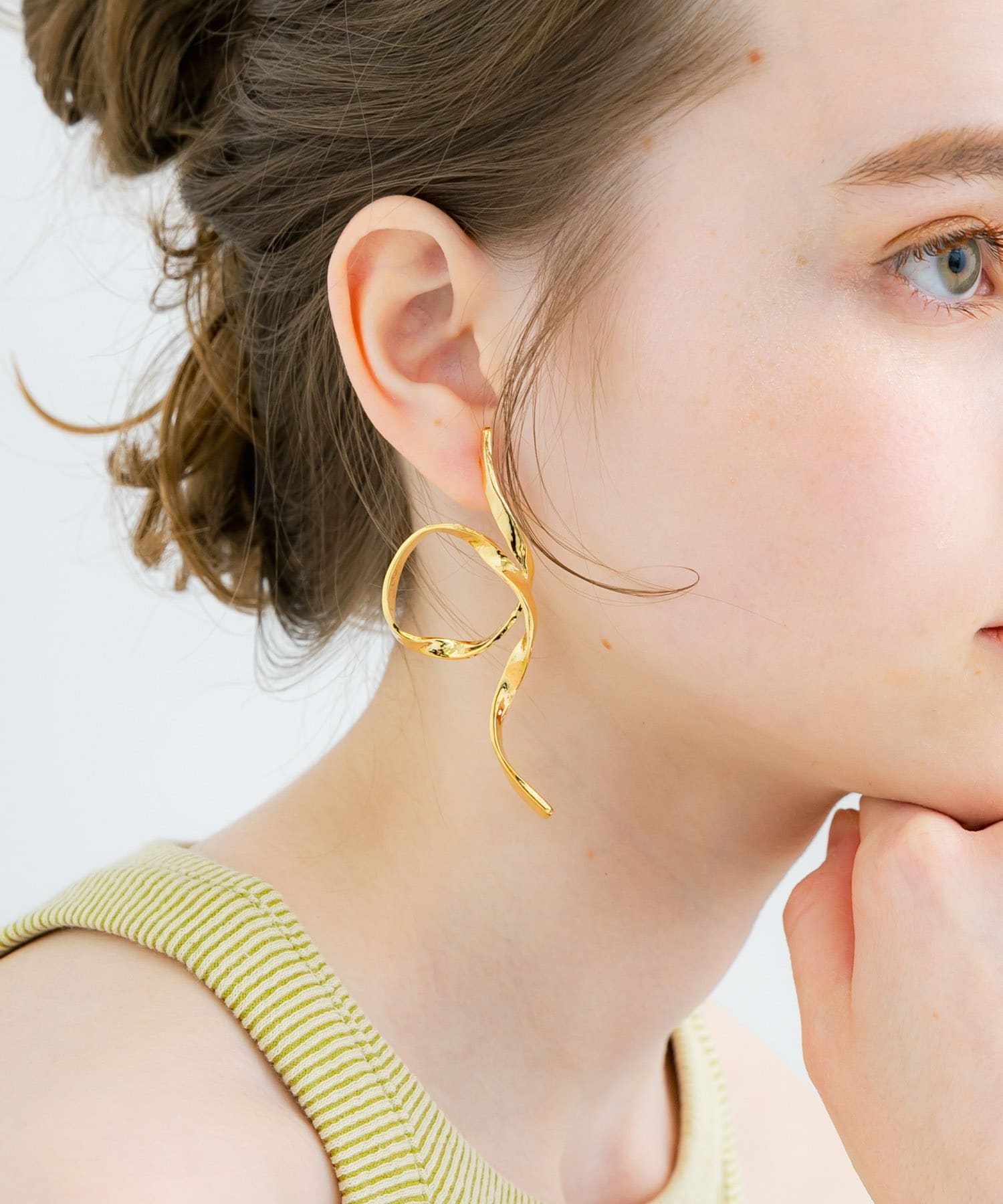 メタルラインアシンメトリーピアス GLD -