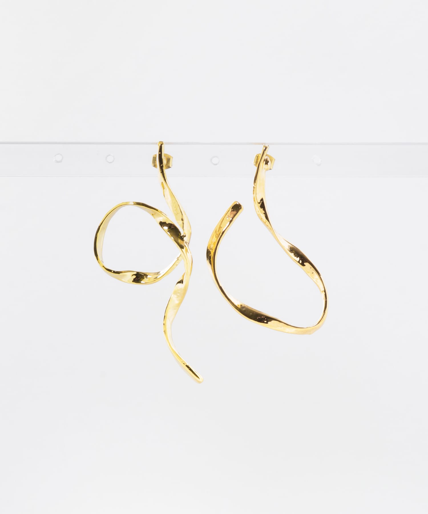 メタルラインアシンメトリーピアス GLD -