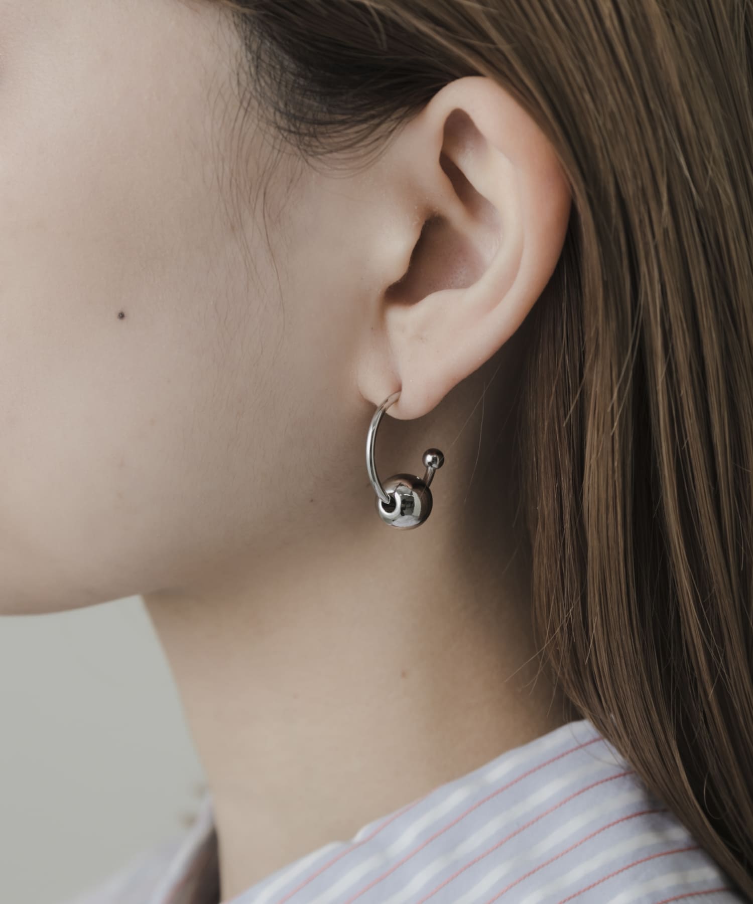 チェーンコンビアシンメトリーピアス SLV -