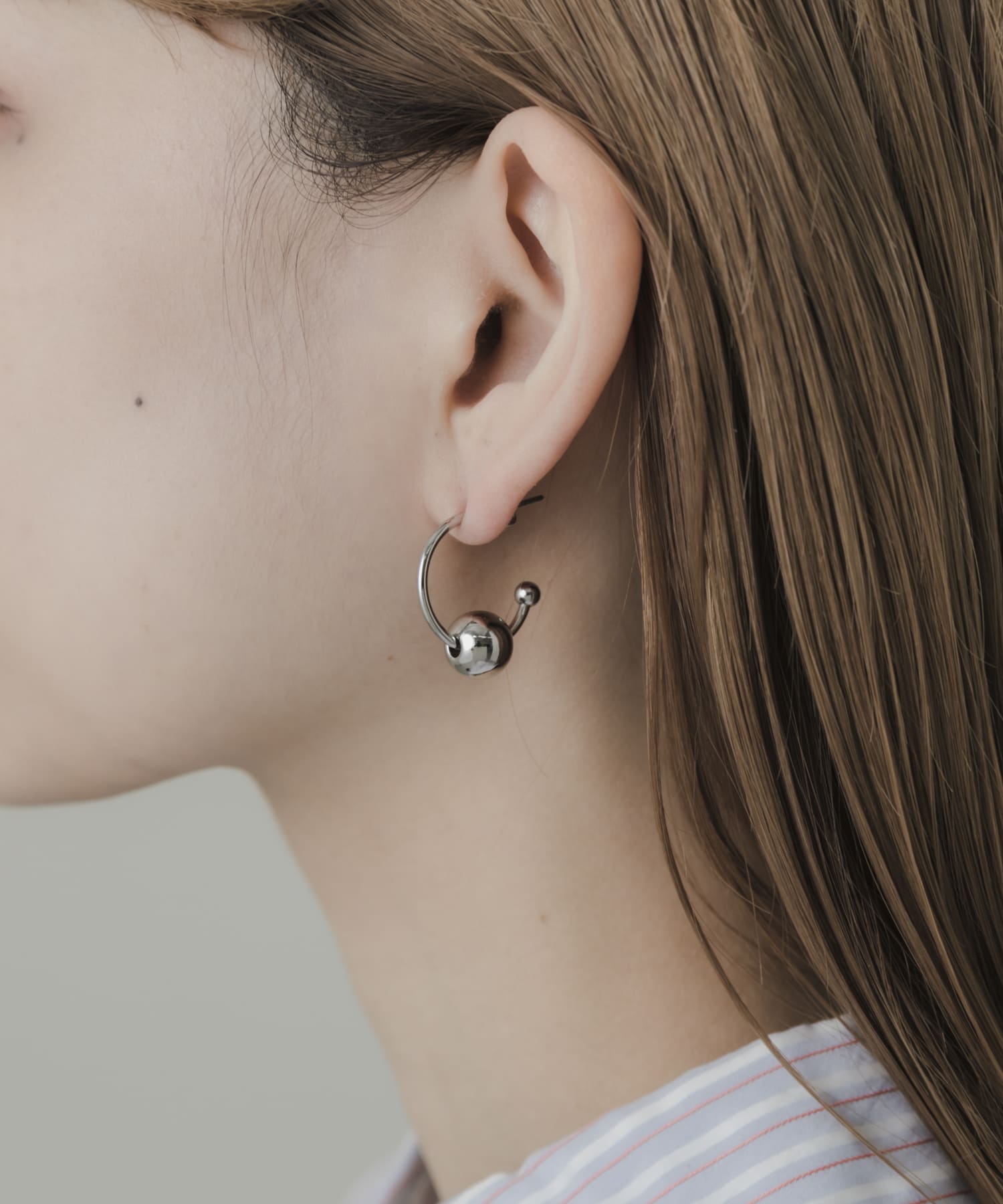 チェーンコンビアシンメトリーピアス SLV -