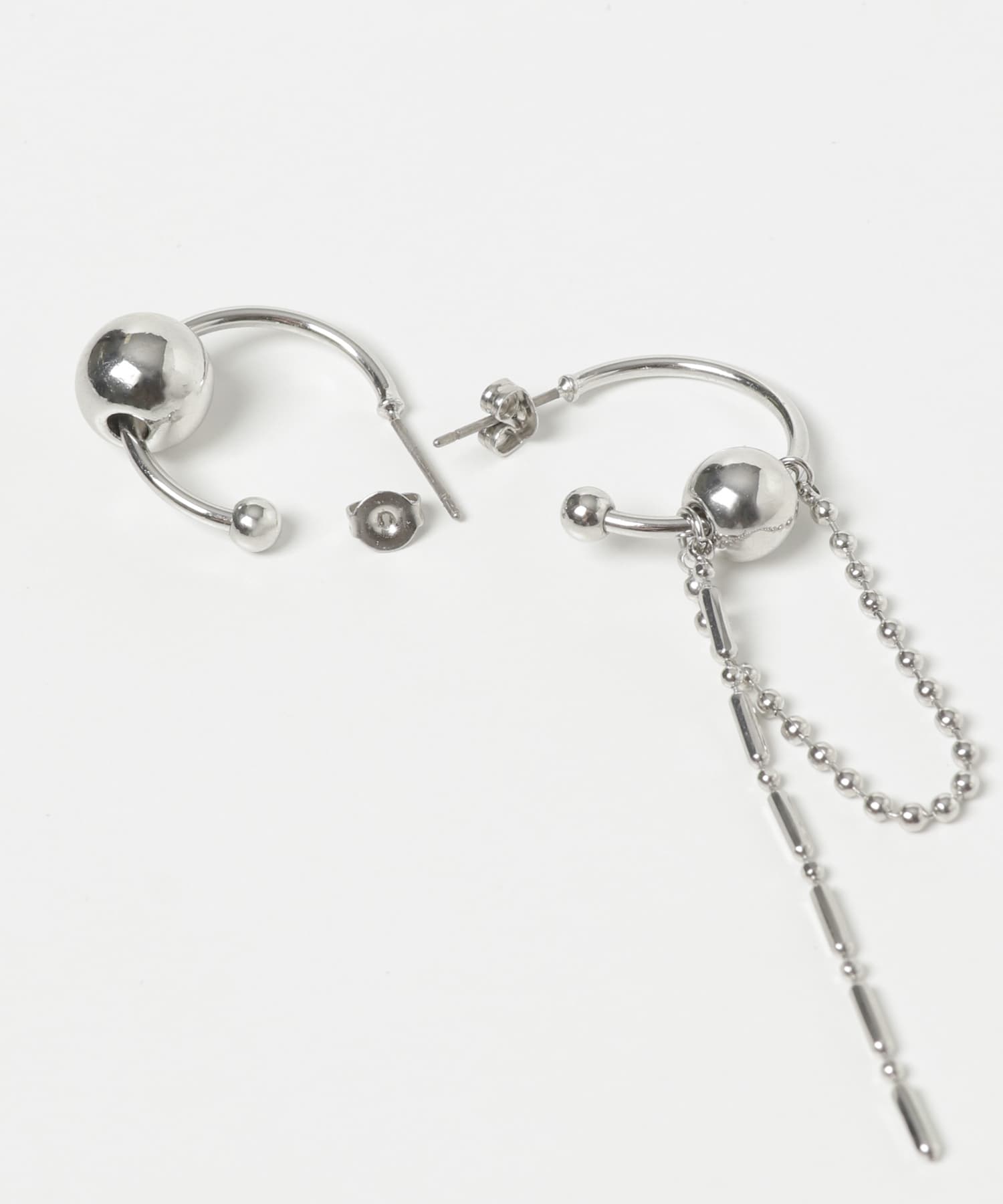 チェーンコンビアシンメトリーピアス SLV -