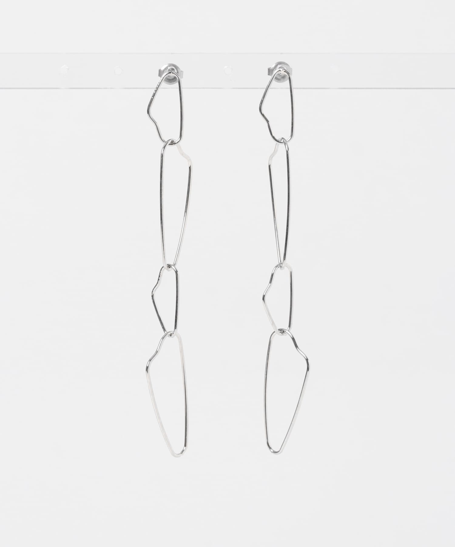 メタルフレームスウィングピアス SLV -