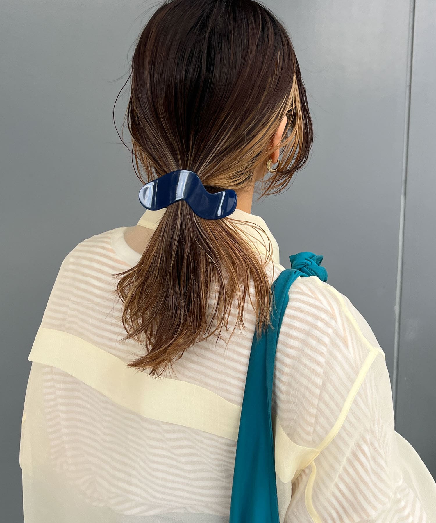 ウェーブヘアクリップ BLU -