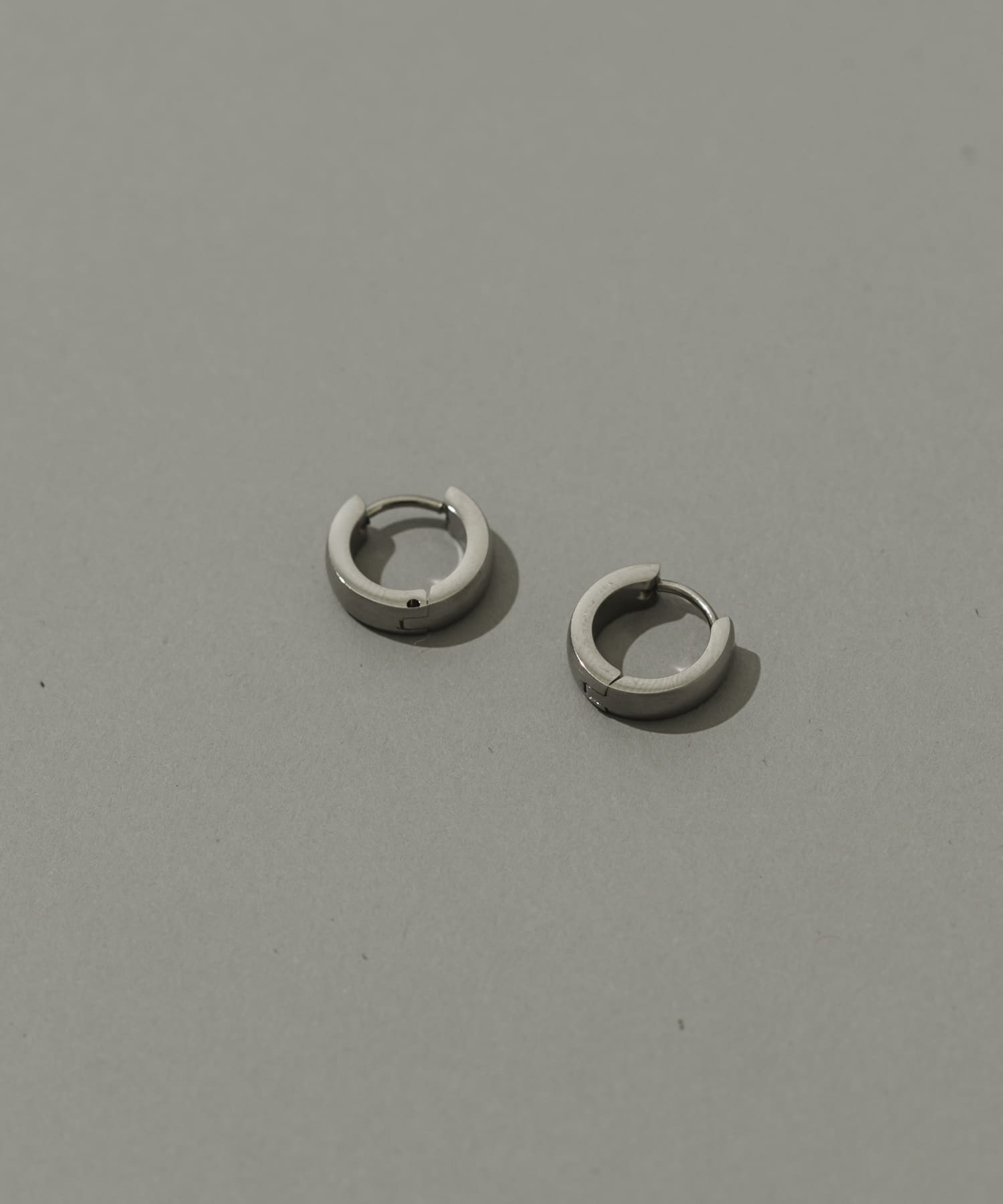 ステンレスワンタッチマットフープピアス SLV -