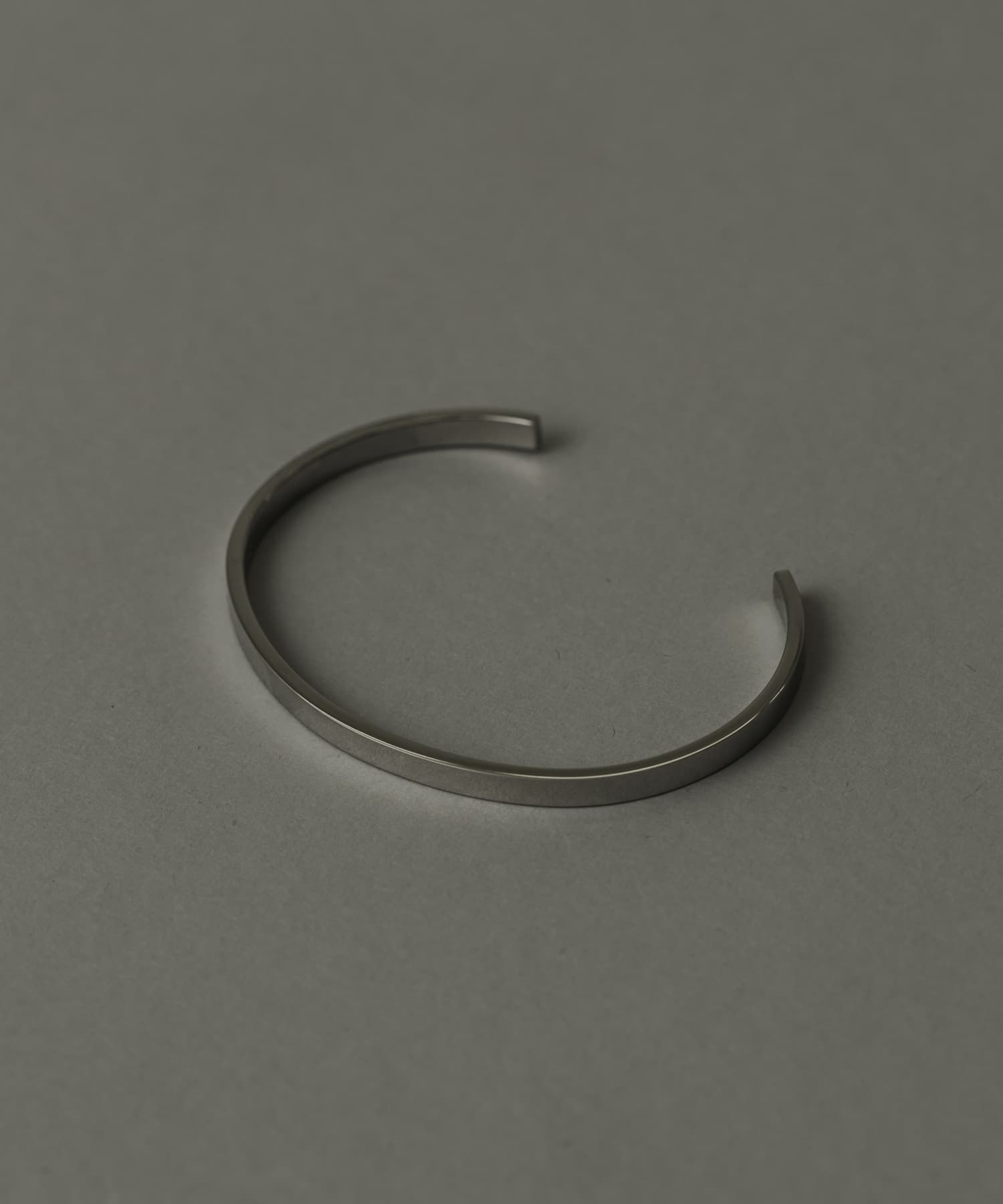 ステンレスシンプルバングル