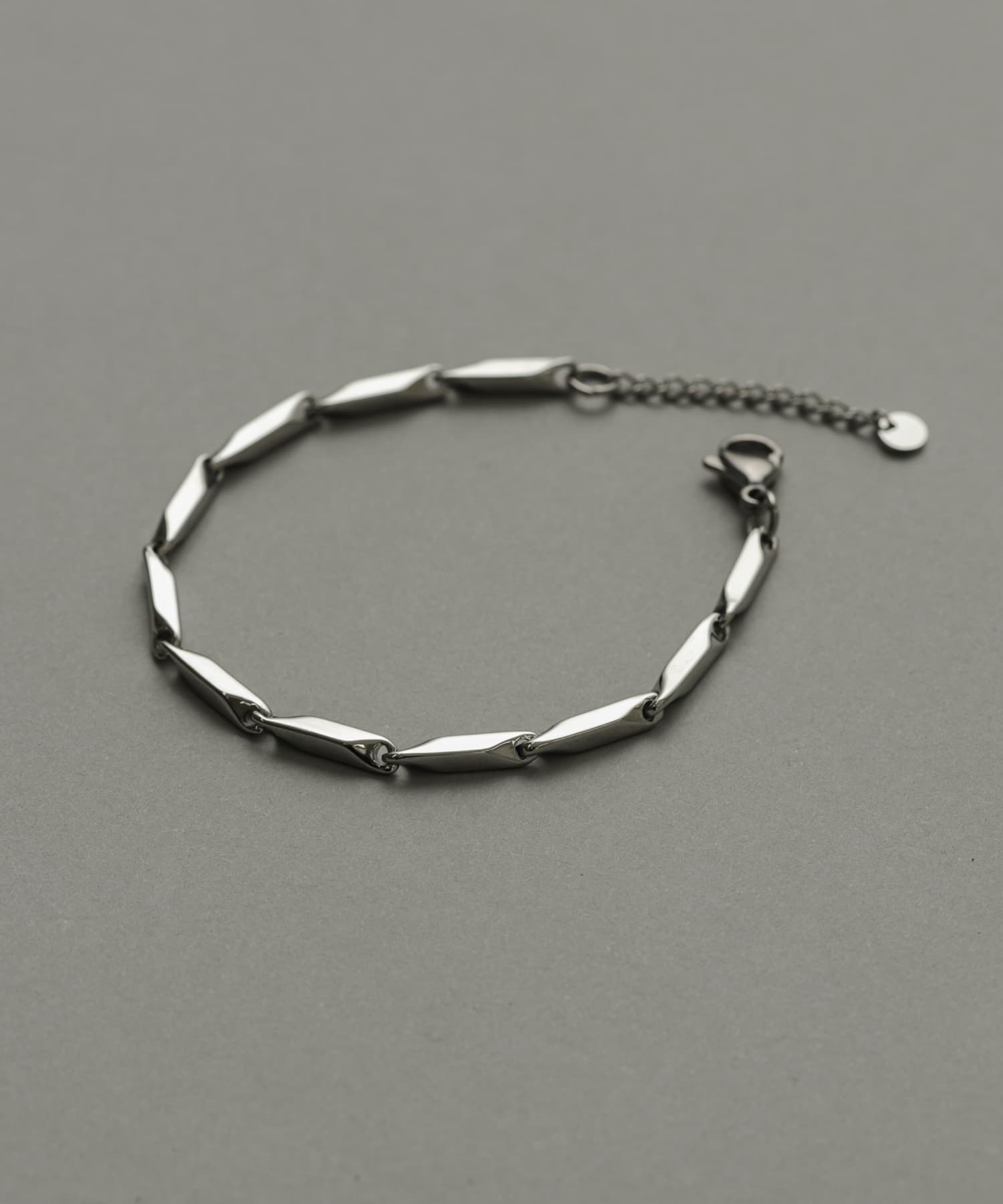 ステンレスニュアンスチェーンブレスレット SLV -