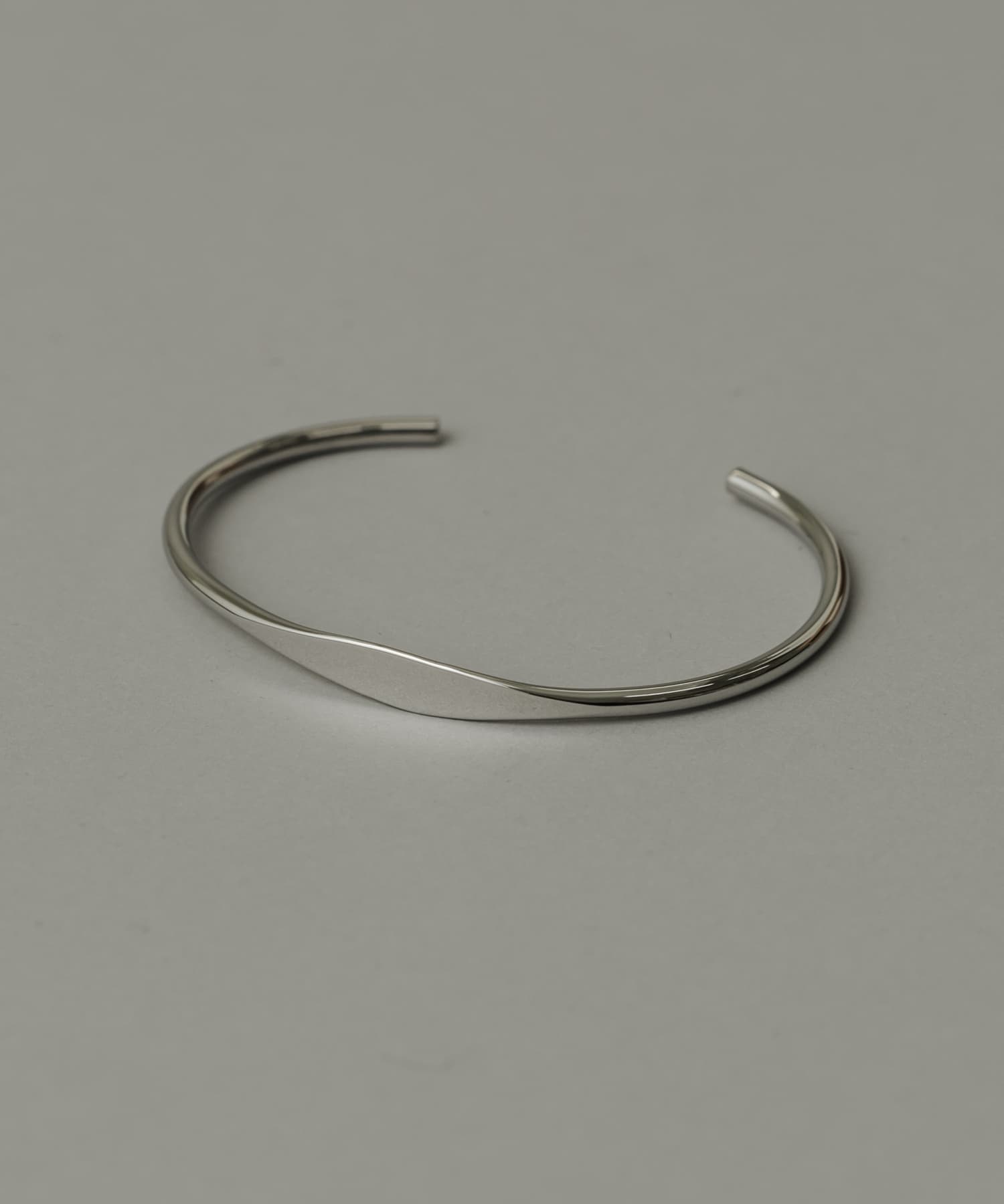 ステンレスプレーンバングル SLV -