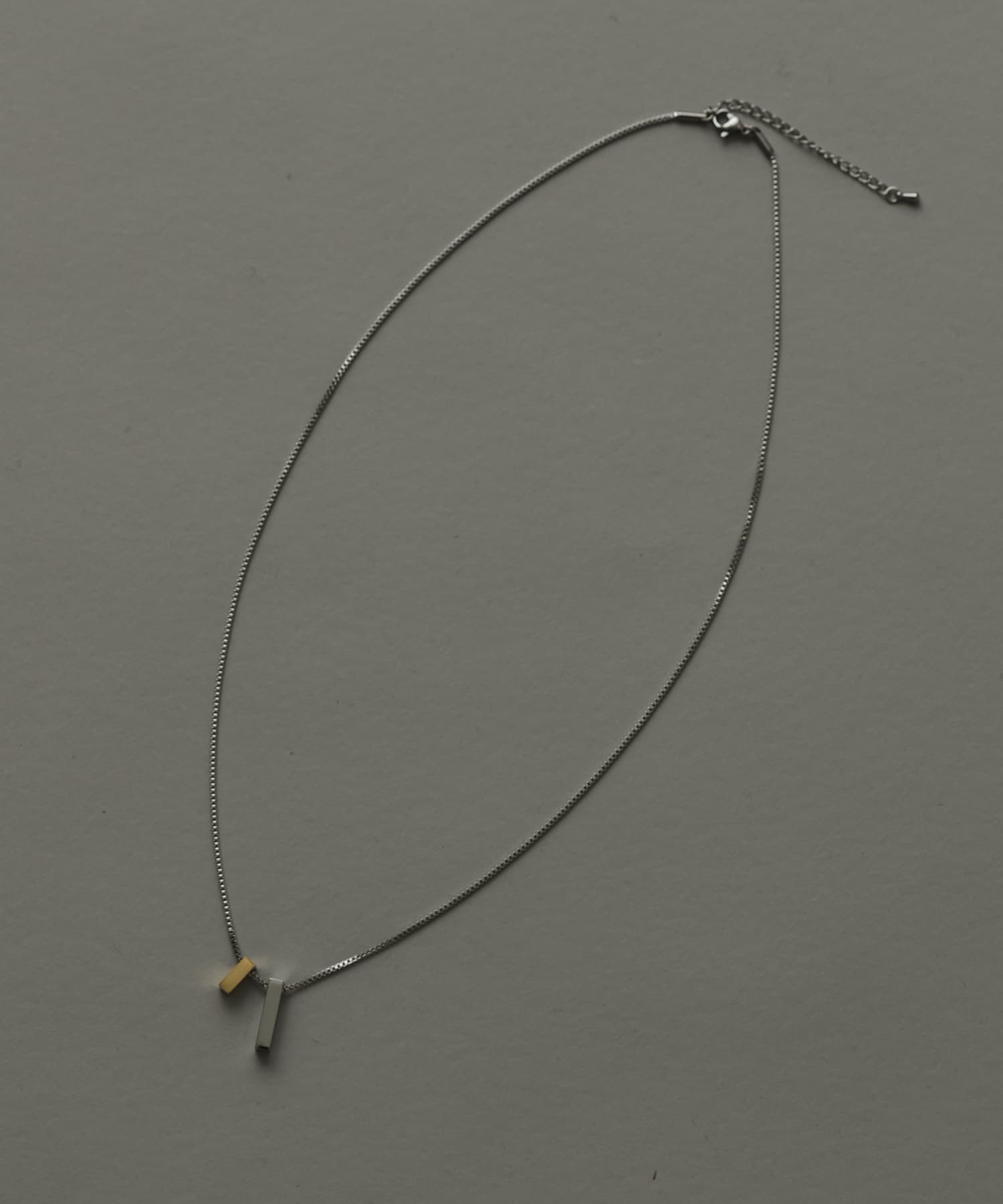 ステンレスコンビトップスクエアネックレス SLV/GLD -