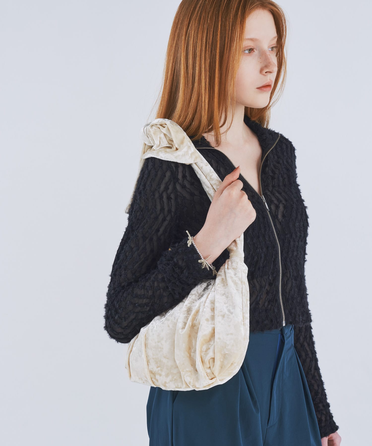 ベロアリボンバッグ BEG -