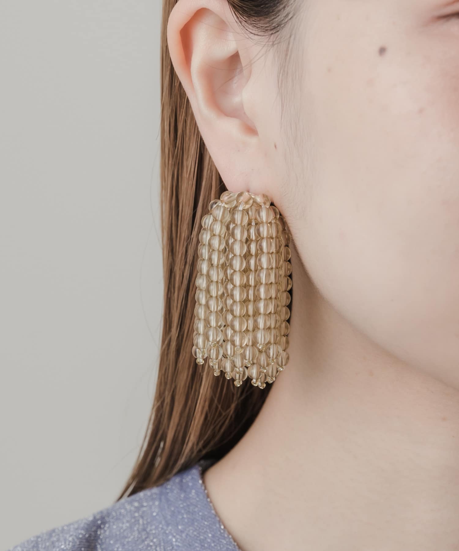 カラービーズシャワーピアス BEG -