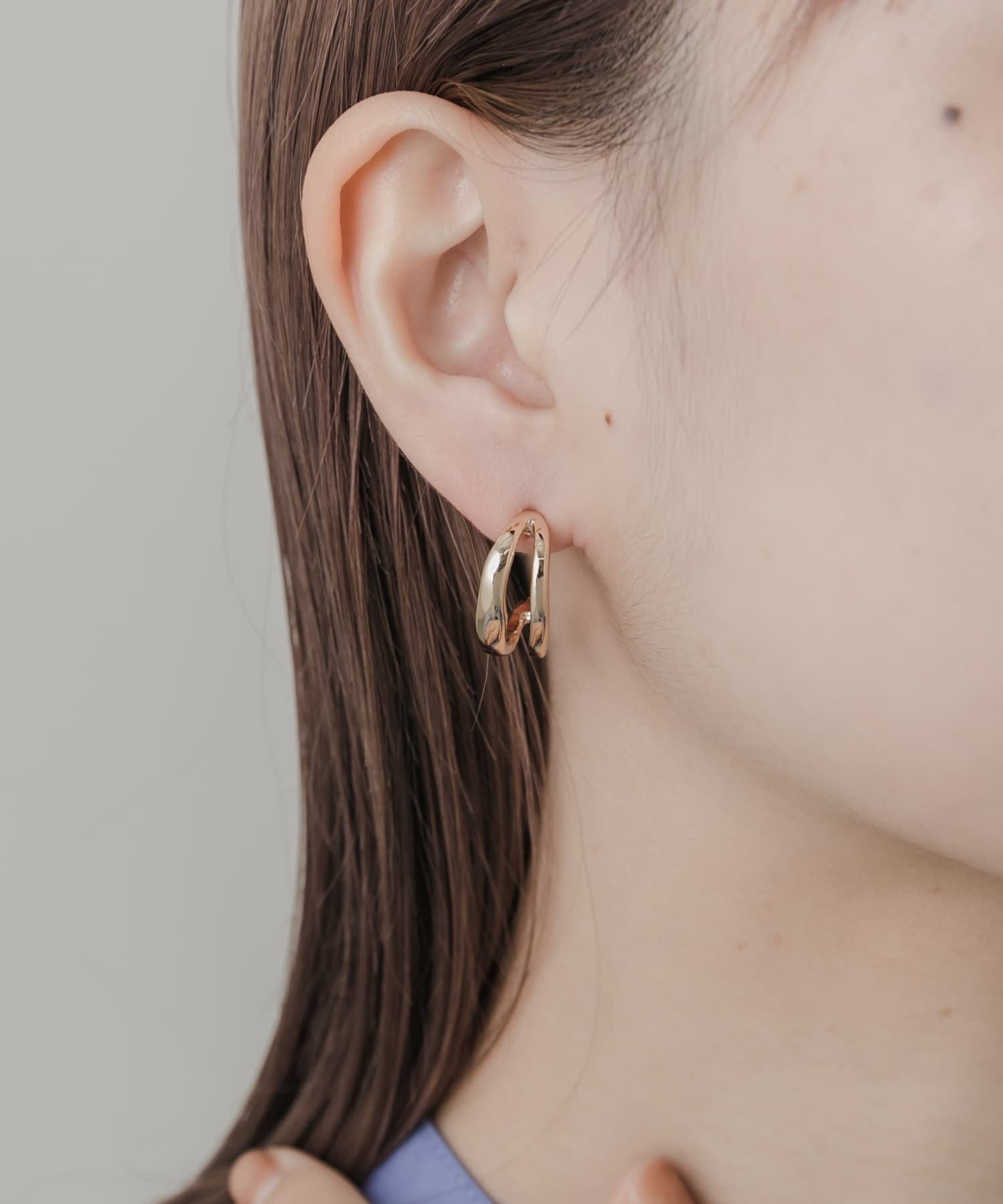 ツインラインムーンピアス GLD -
