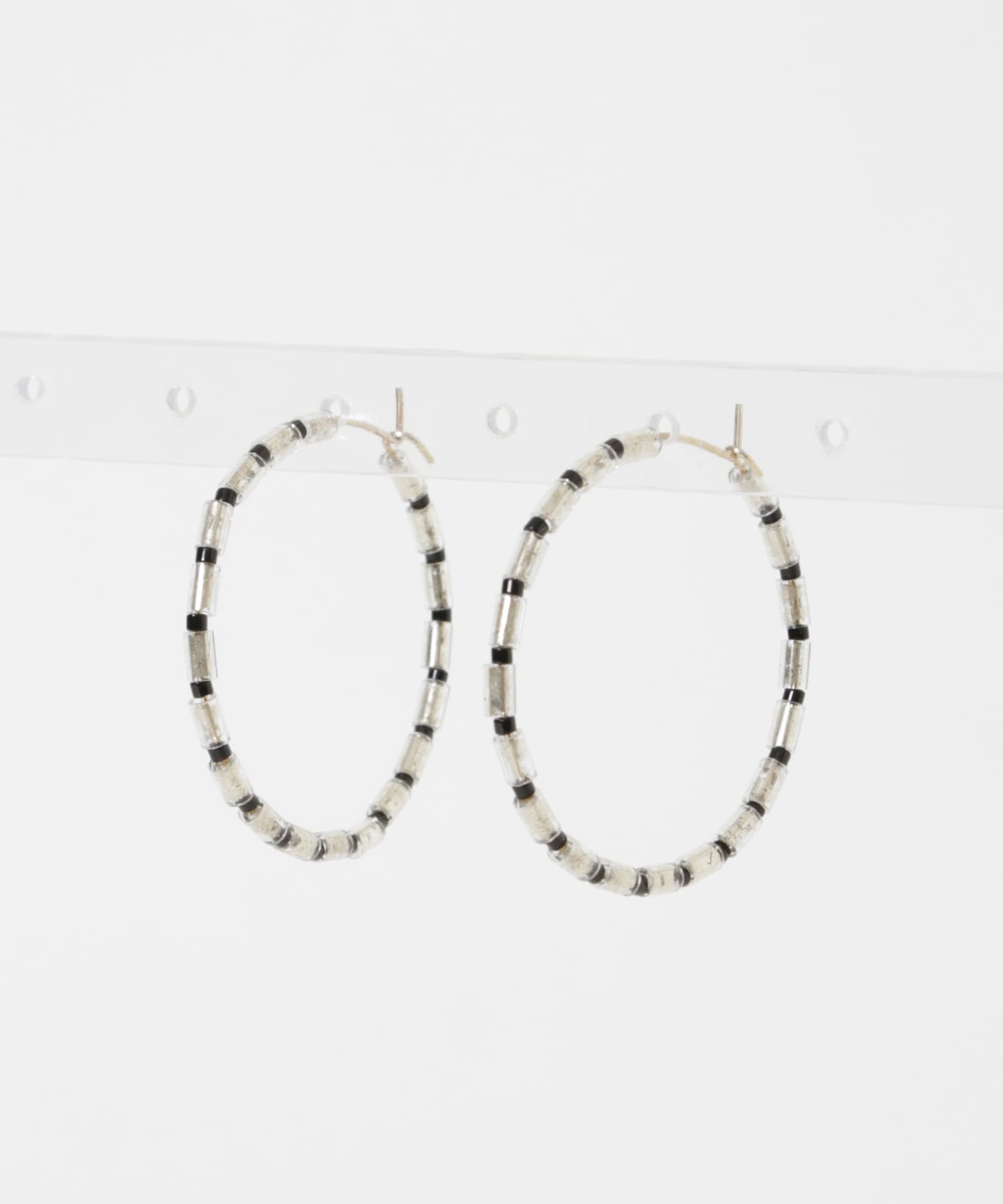 ビーズフープピアス BLK/CLR -