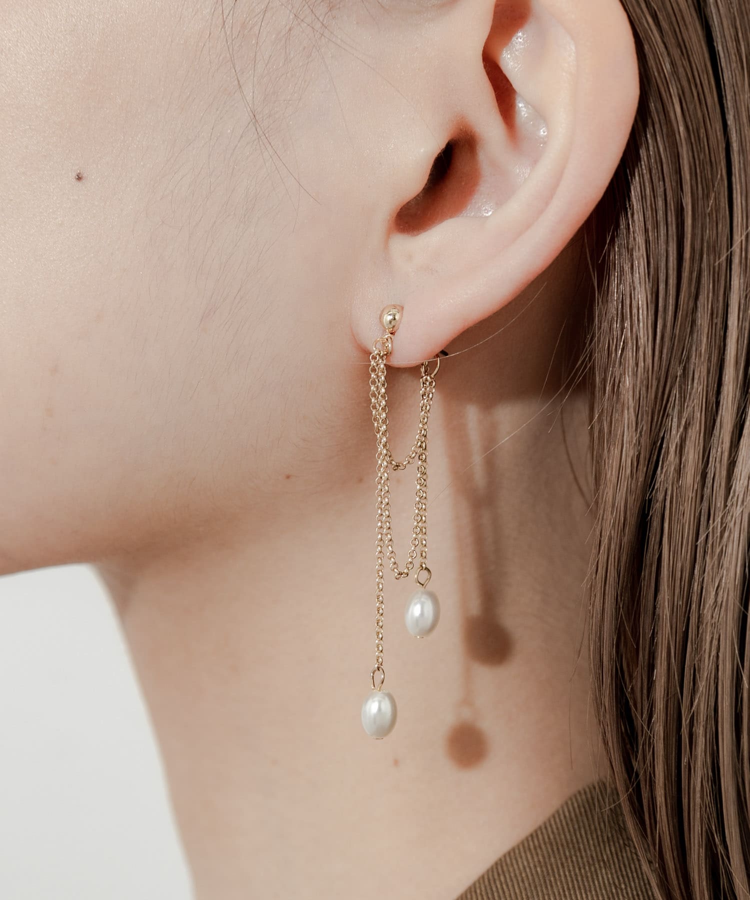 ドロップパールチェーンループピアス(- GLD): アクセサリー