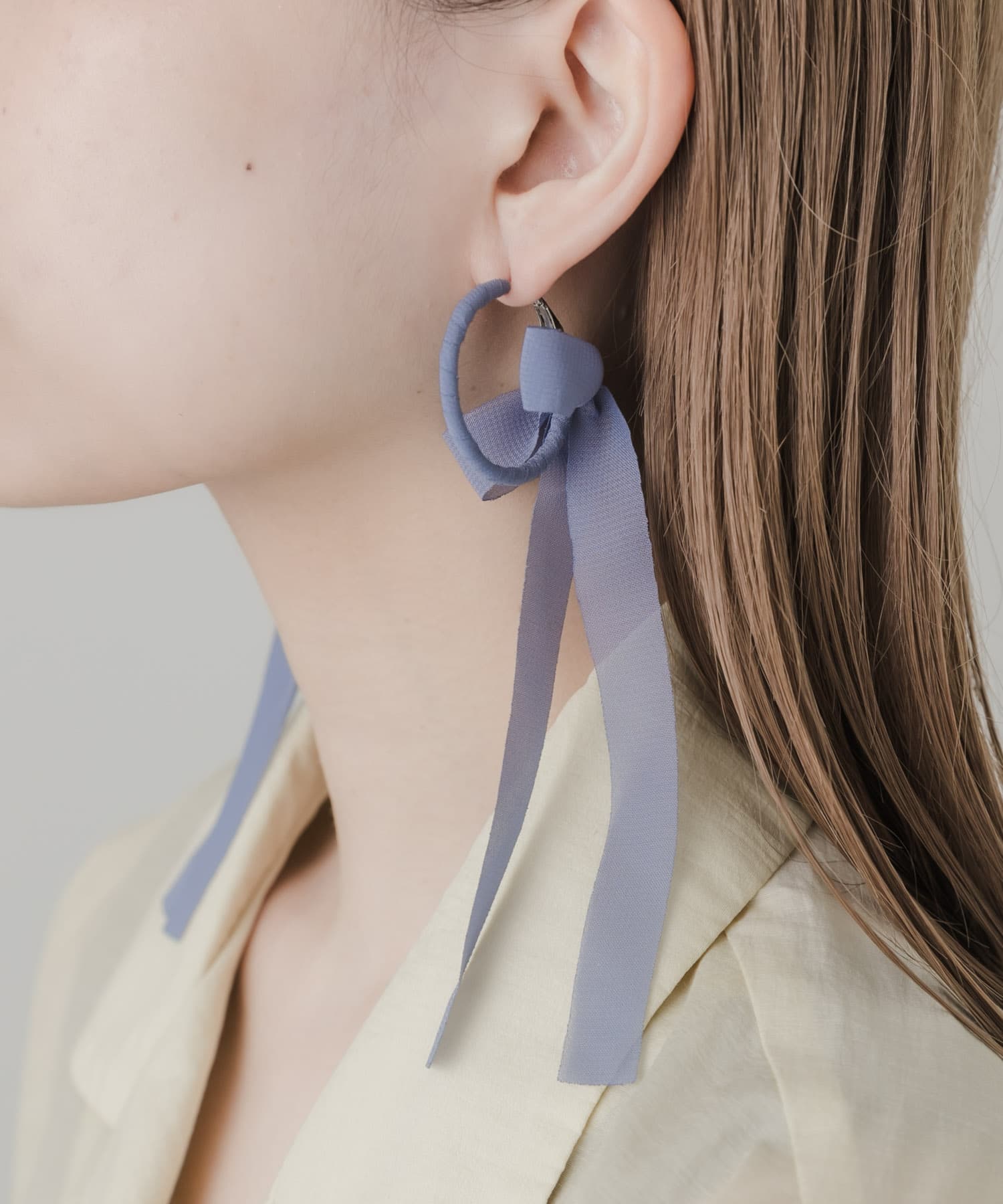 シアーリボンフープピアス BLU -
