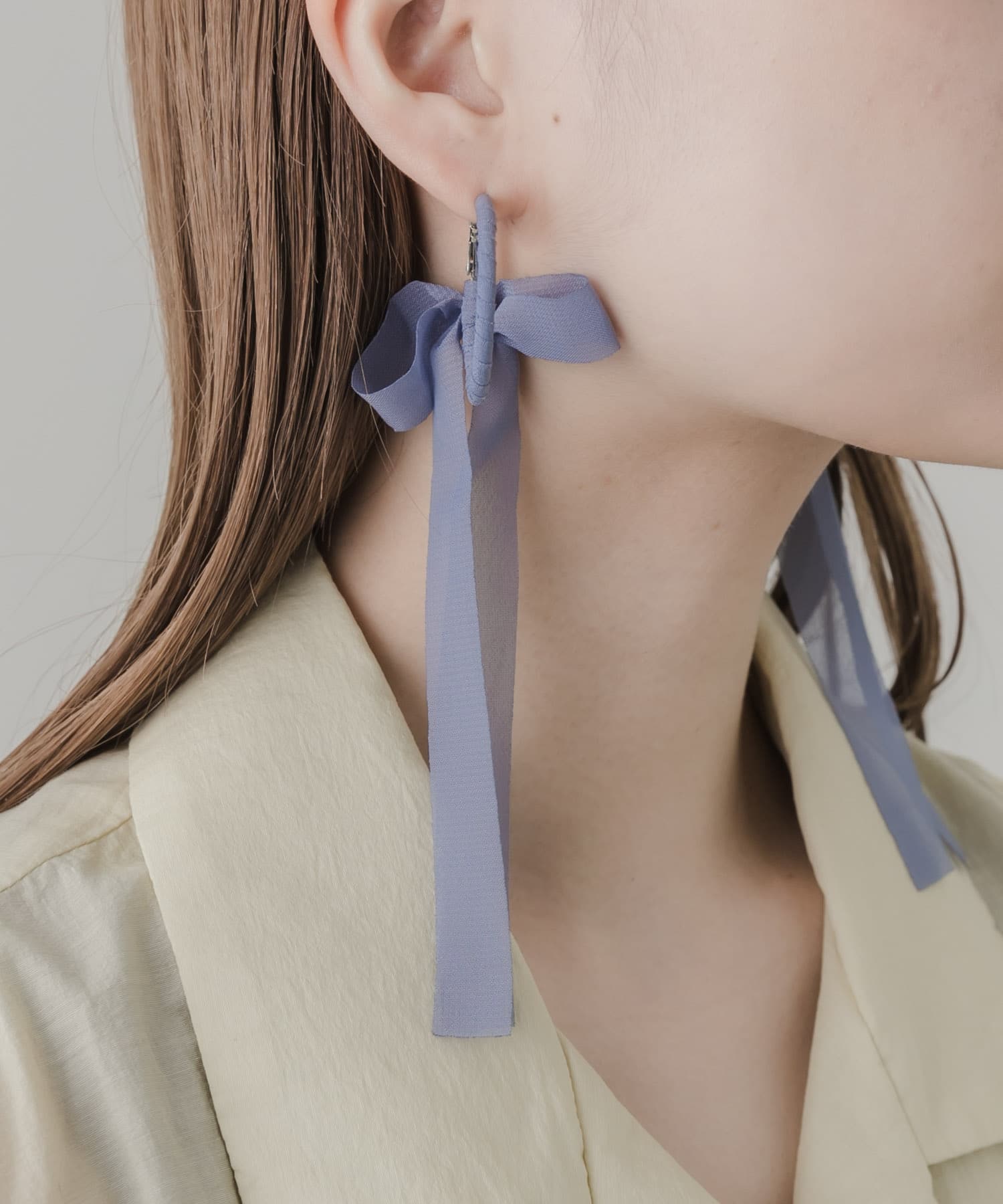シアーリボンフープピアス BLU -