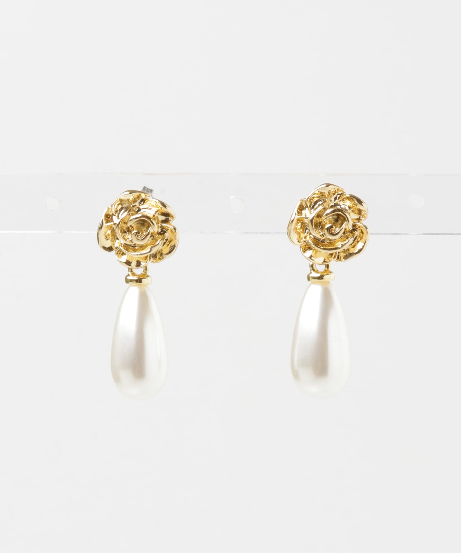 フラワードロップパールピアス GLD/IVO -