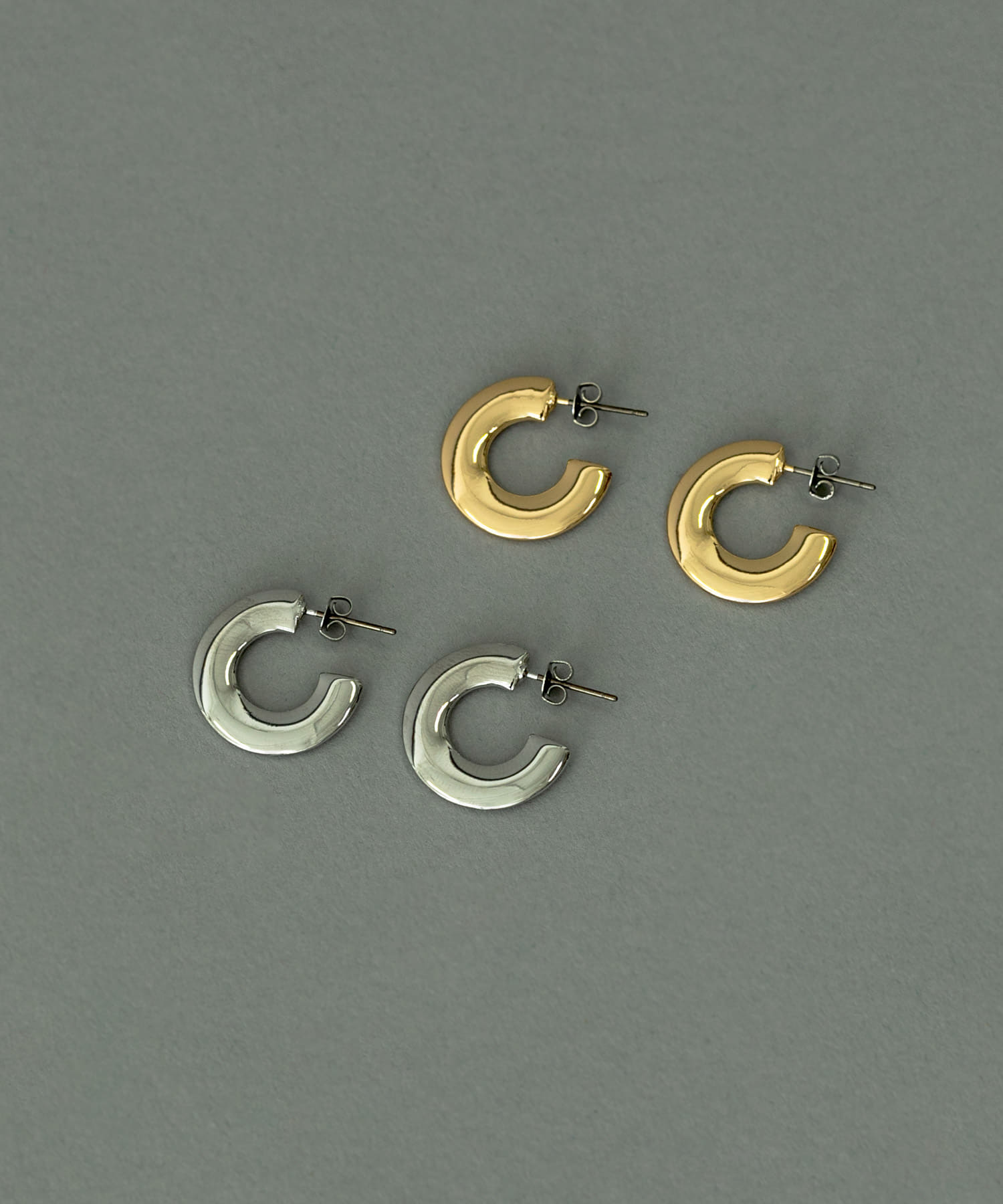 スィンフープピアス GLD -