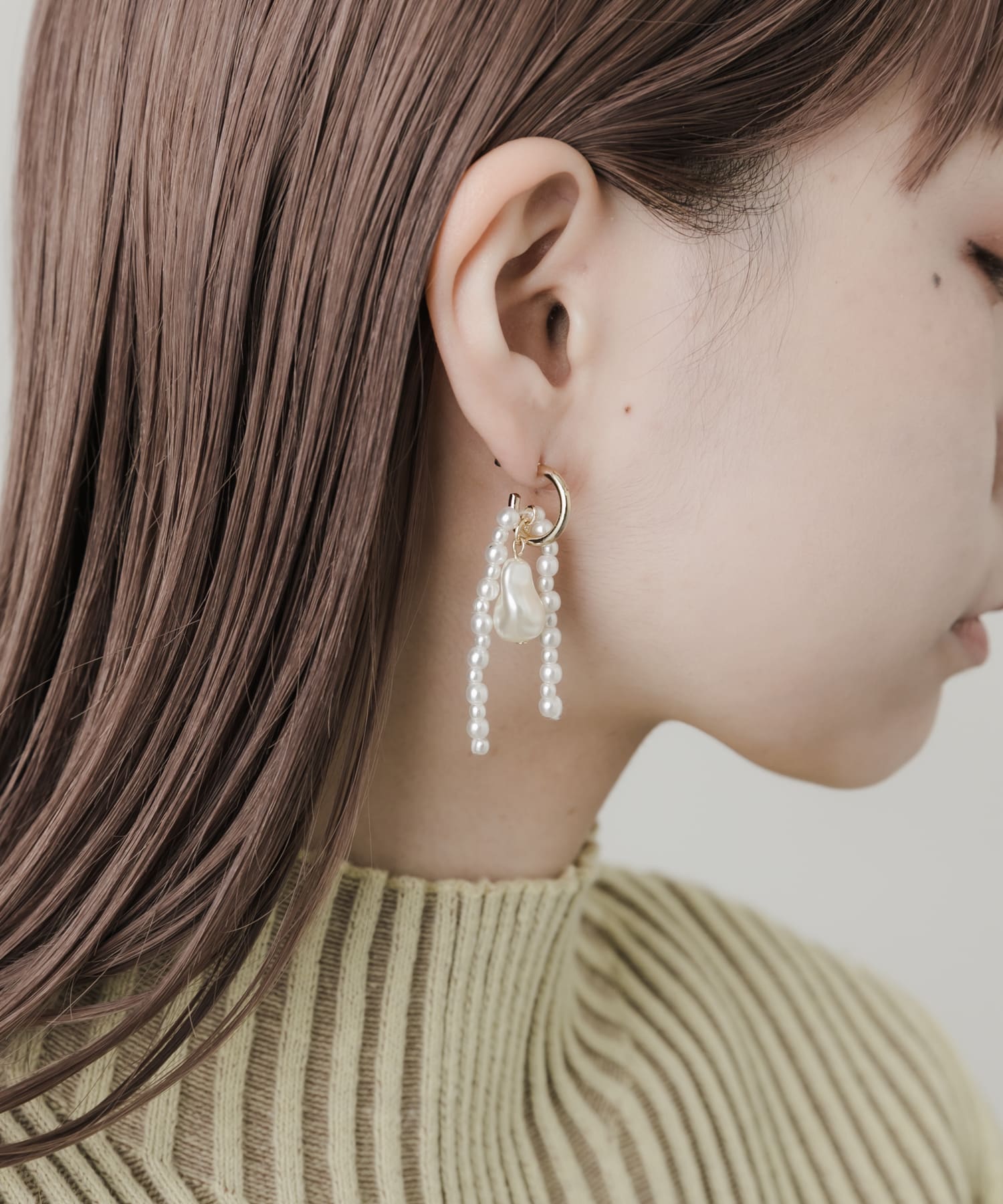 ジュシパールドロップムーンピアス GLD/IVO -