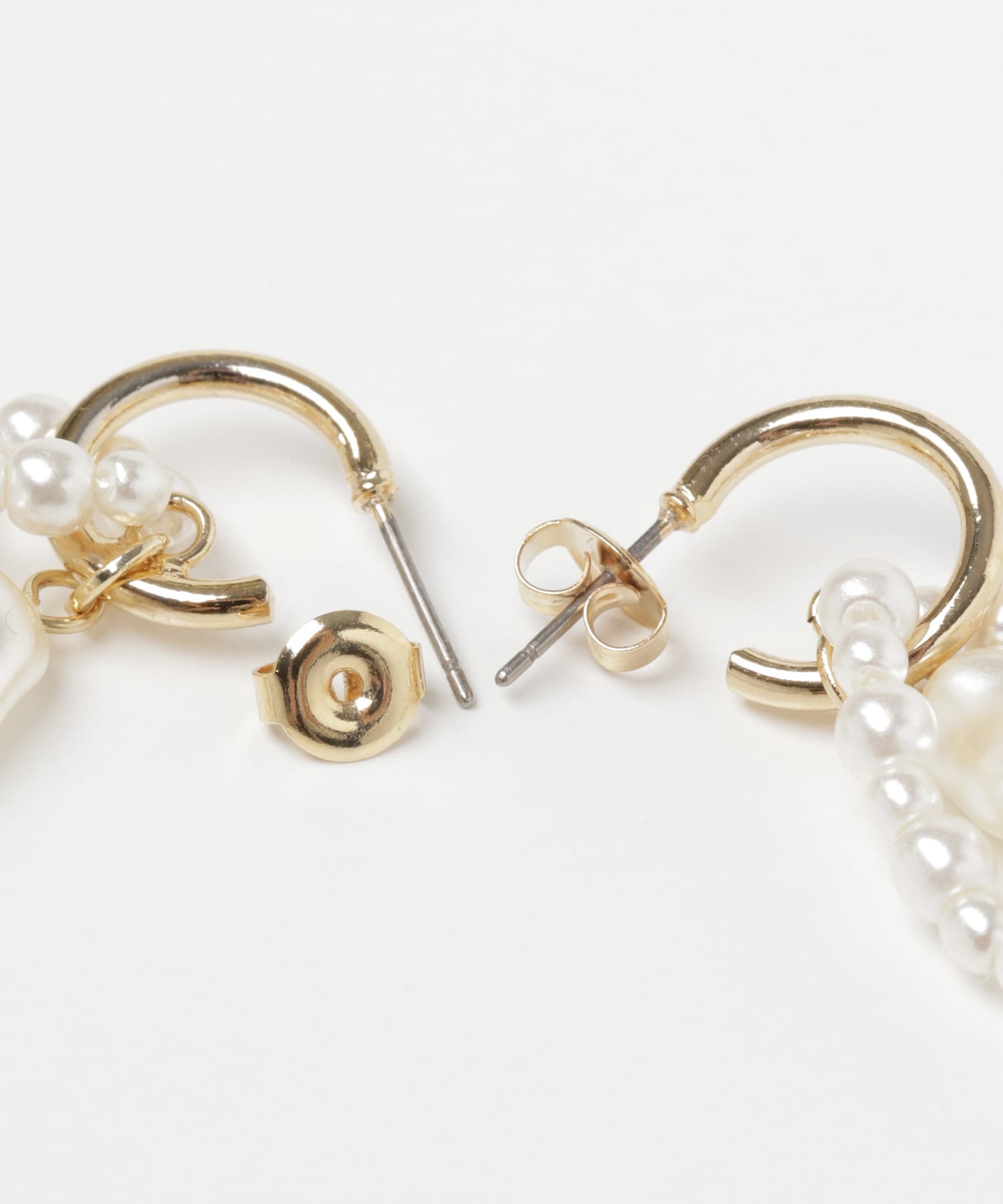 ジュシパールドロップムーンピアス GLD/IVO -