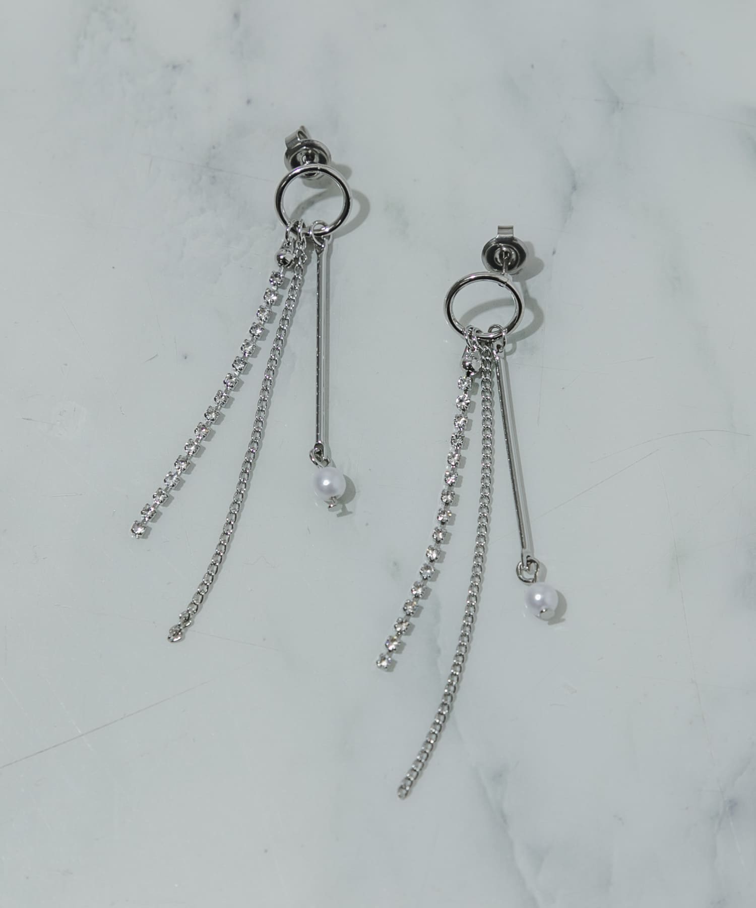 パールラインストーンピアス SLV -