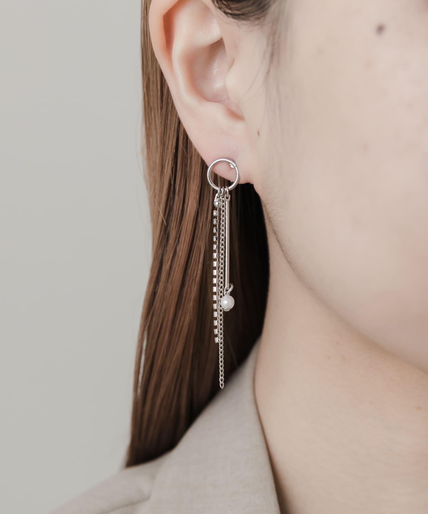 パールラインストーンピアス SLV -