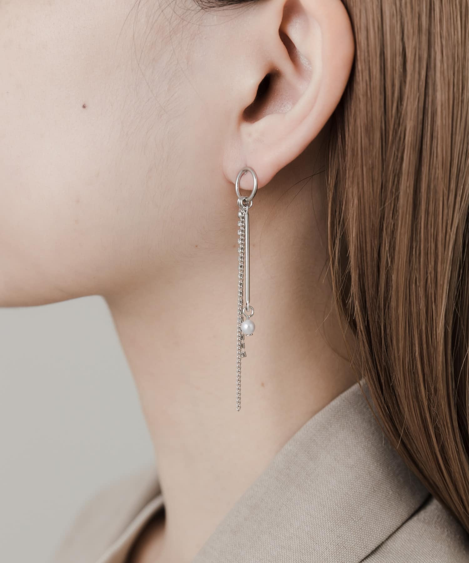 パールラインストーンピアス SLV -
