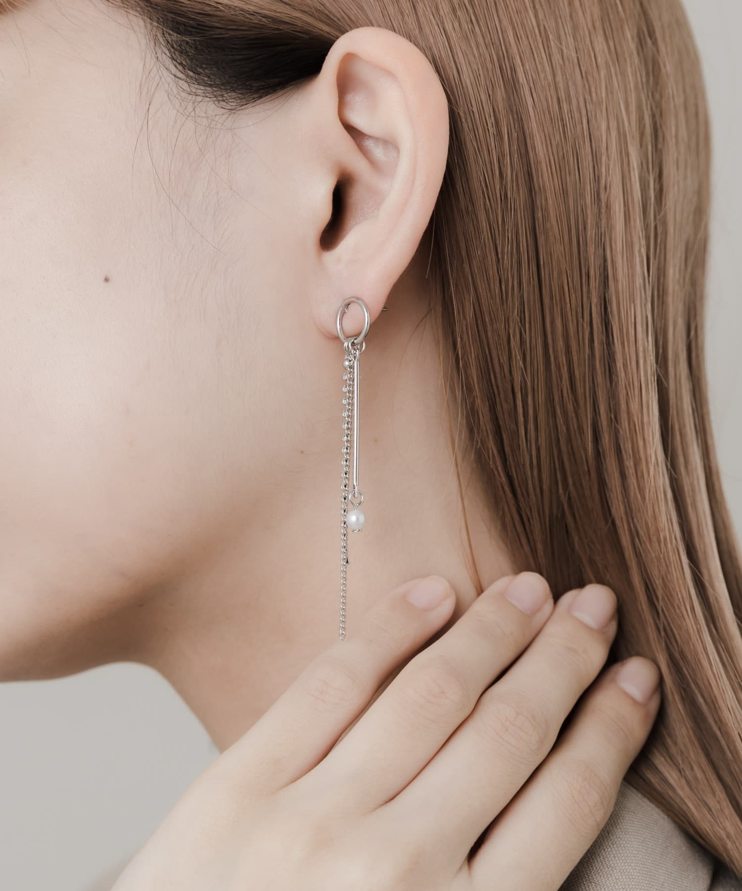 パールラインストーンピアス SLV -