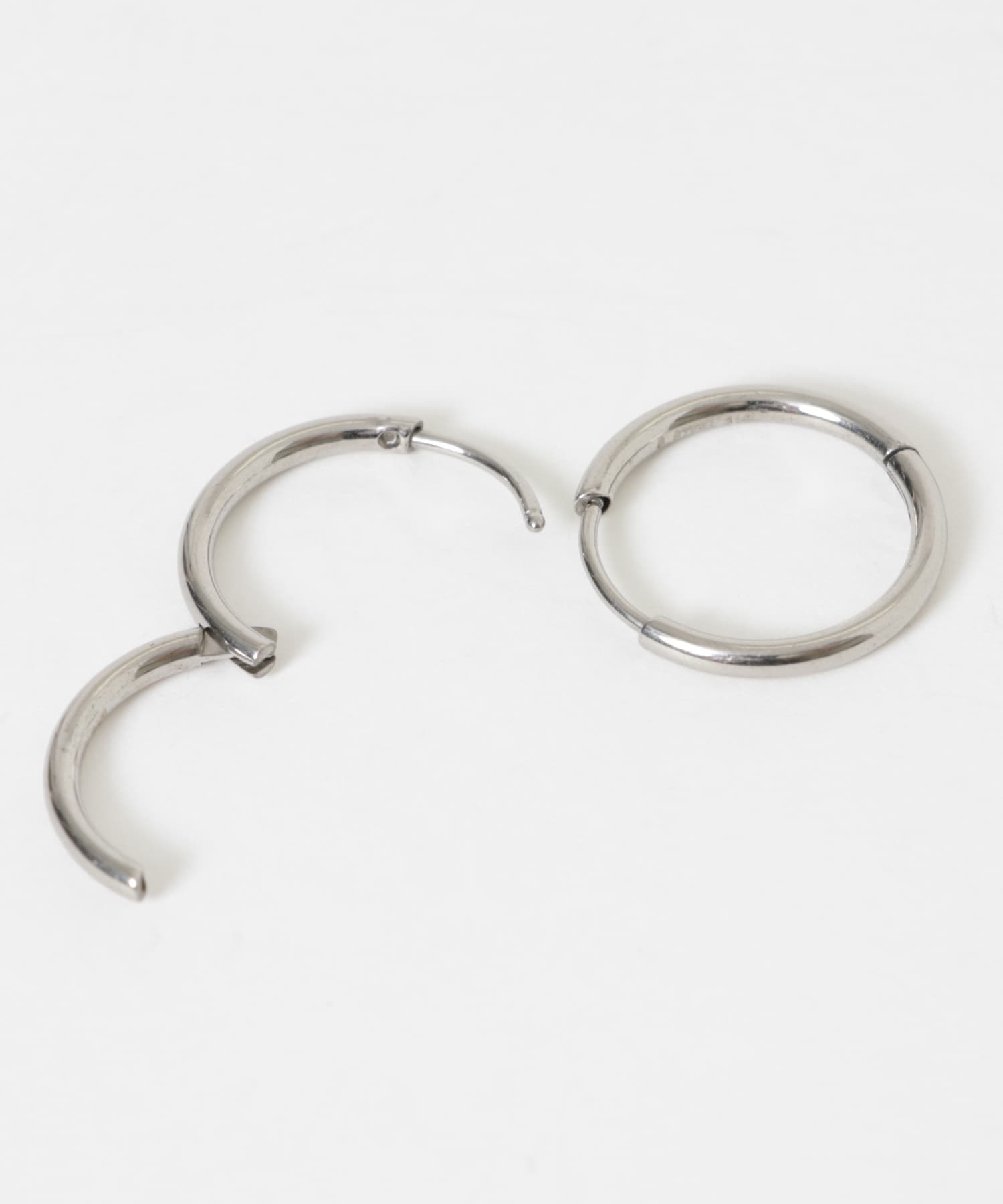 ステンレスミニフープピアス(- GLD): アクセサリー｜URBAN RESEARCH