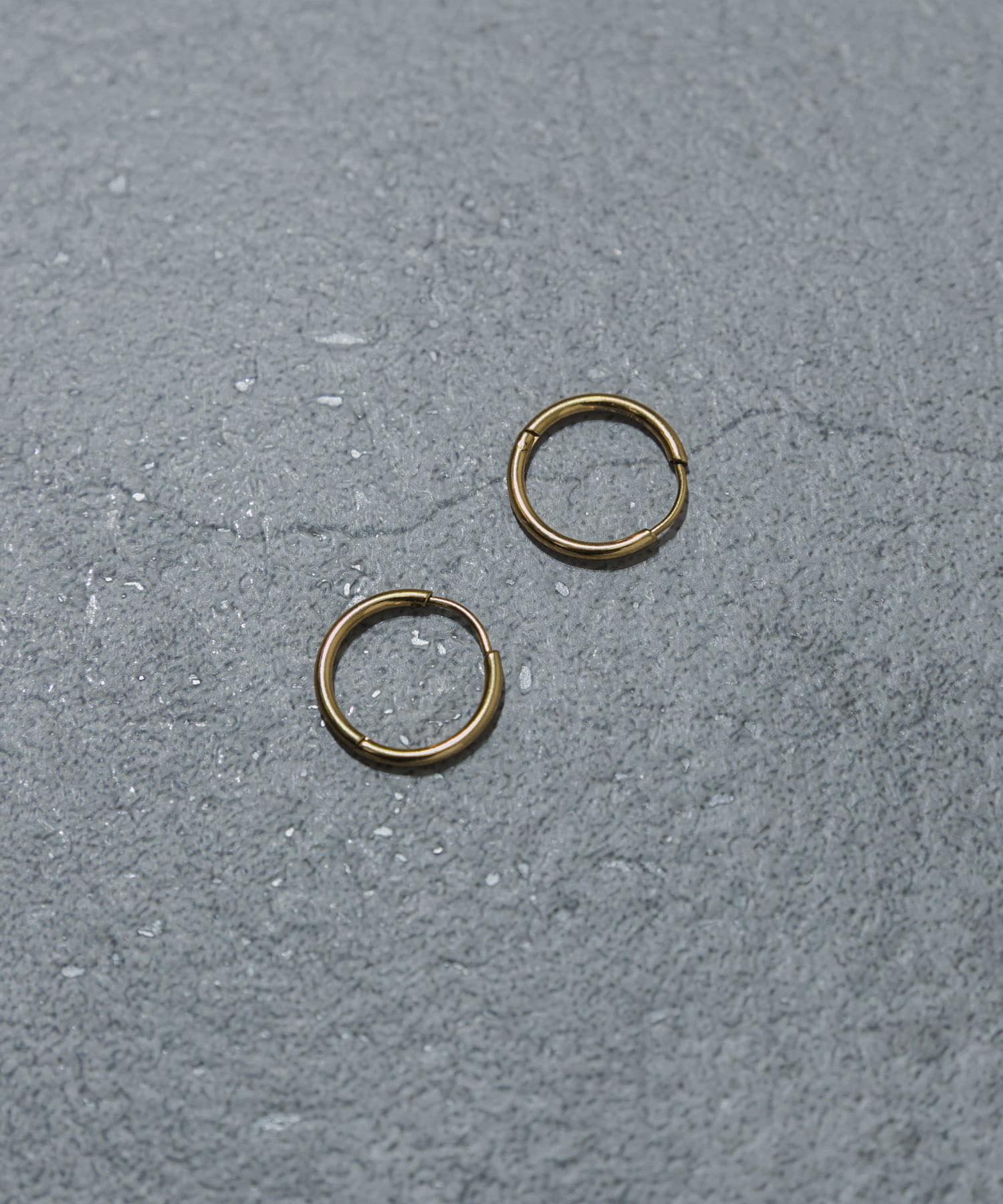 ステンレスミニフープピアス(- GLD): アクセサリー｜URBAN RESEARCH