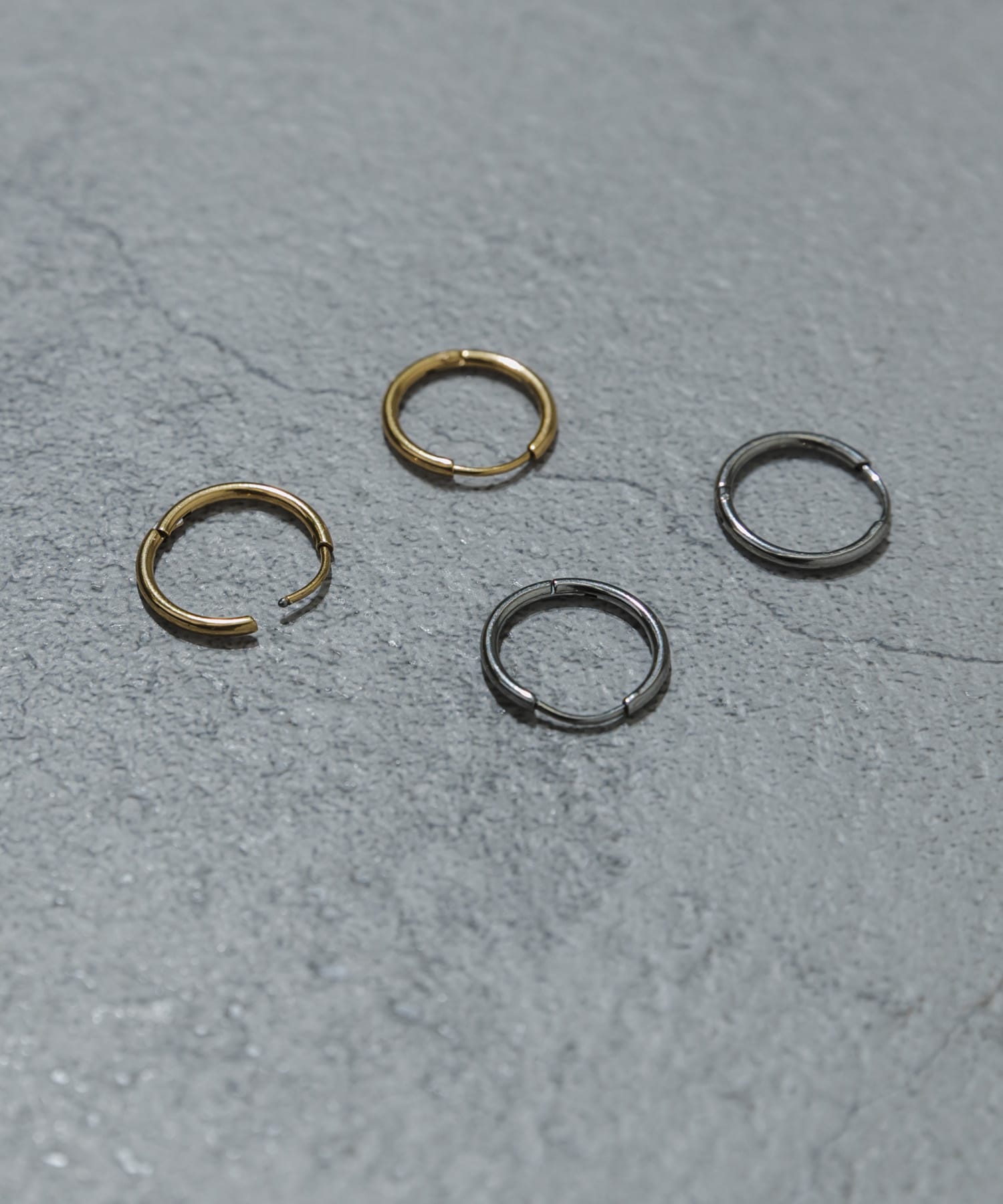 ステンレスミニフープピアス GLD -