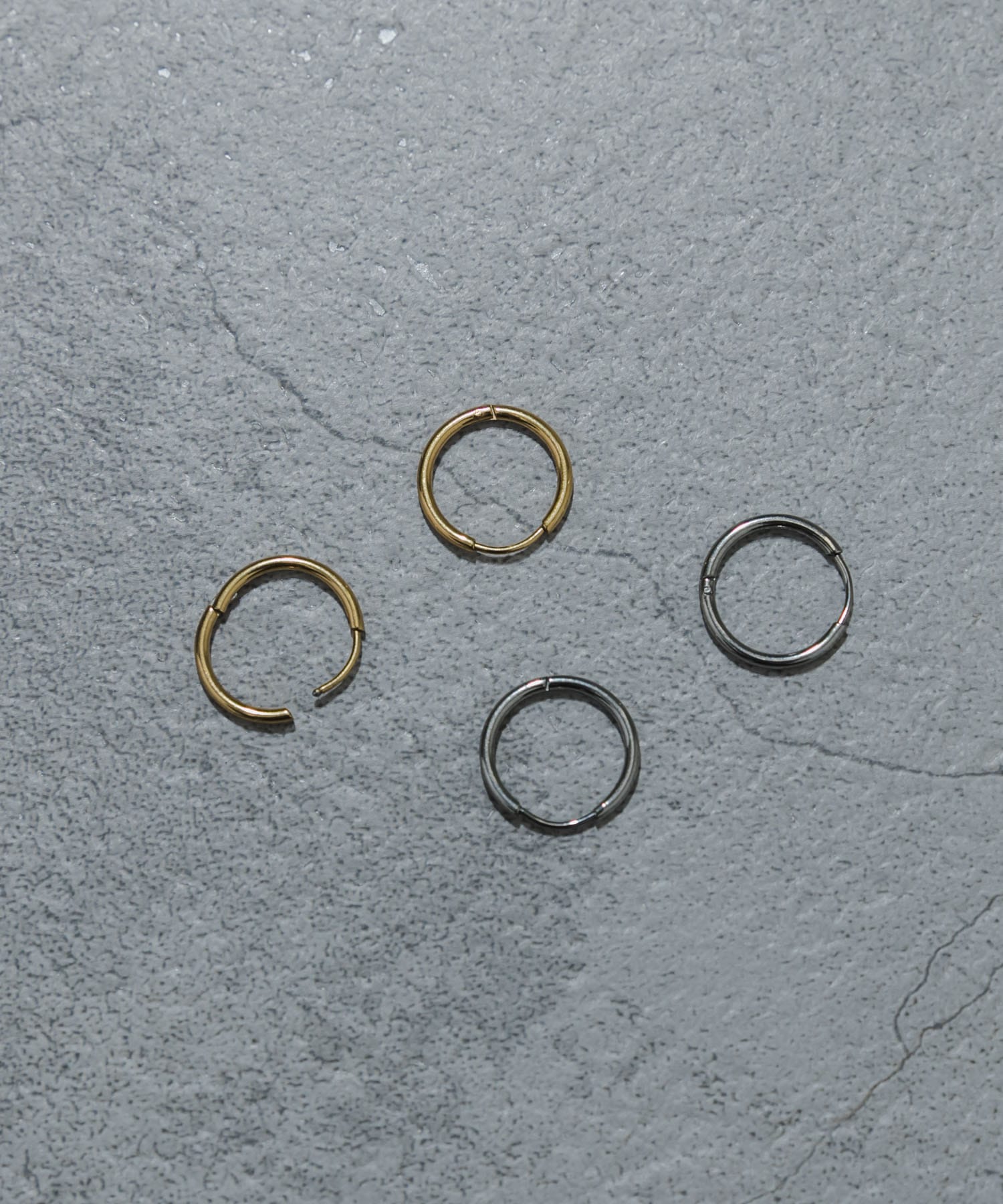 ステンレスミニフープピアス GLD -