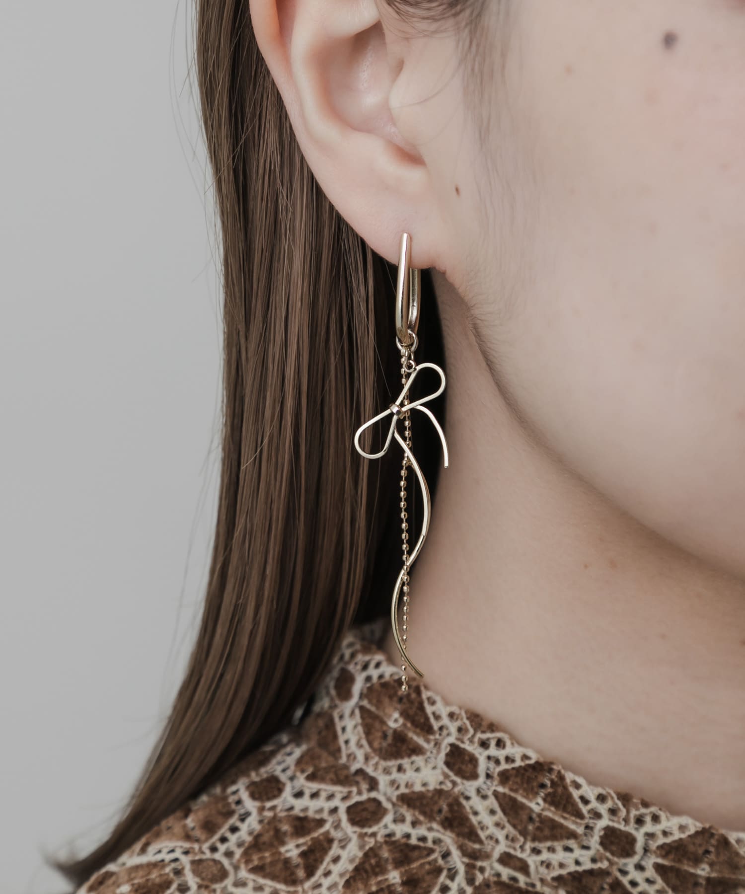 ドロップリボンバーチェーンピアス GLD -